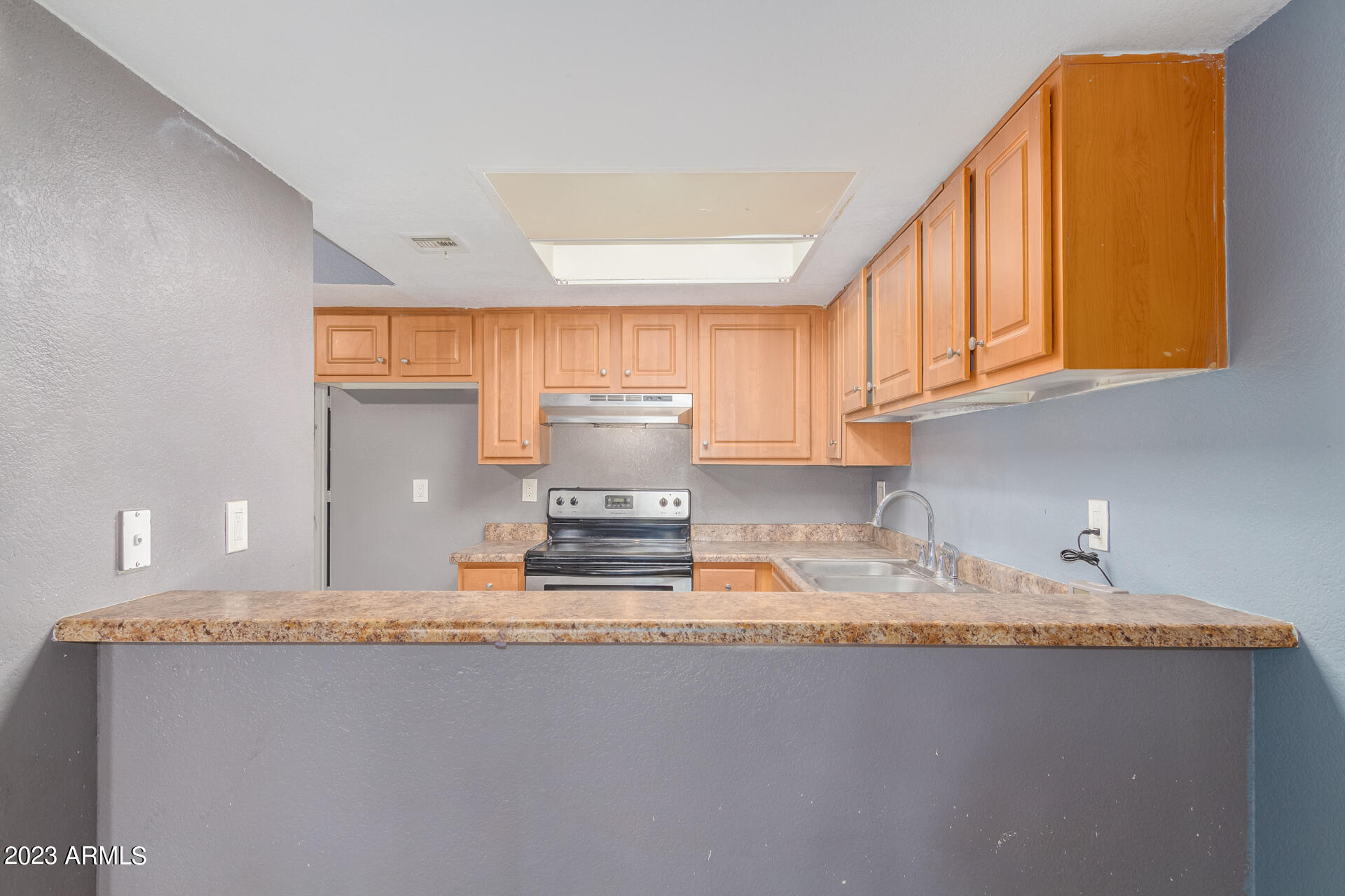 3810 N MARYVALE Parkway, 1018
