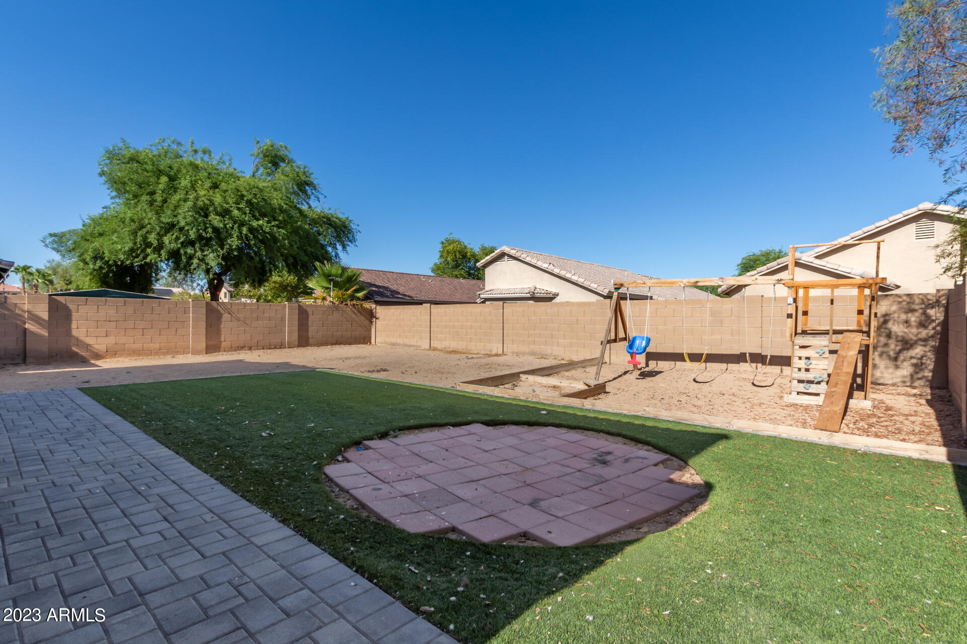 5813 S 249TH Drive