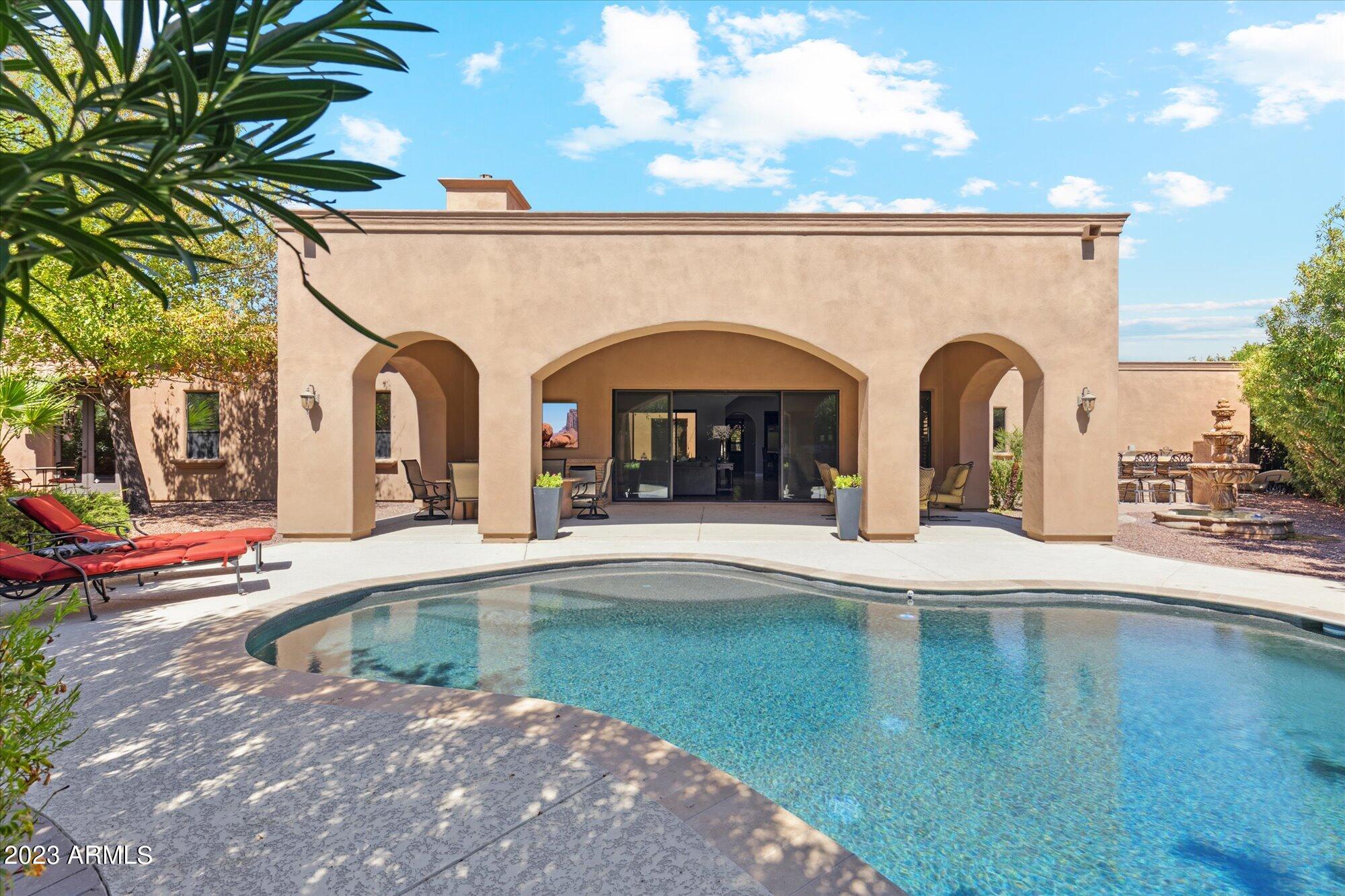 12768 N WINDROSE Drive
