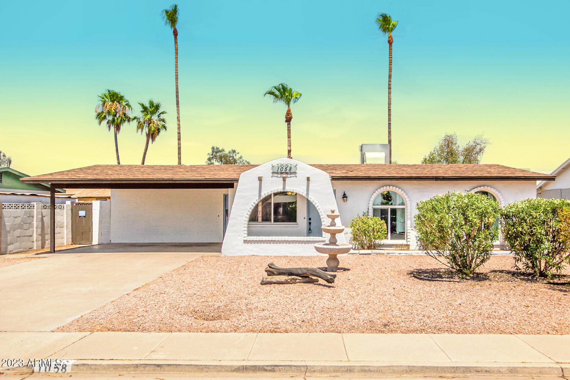 1058 W EMELITA Avenue