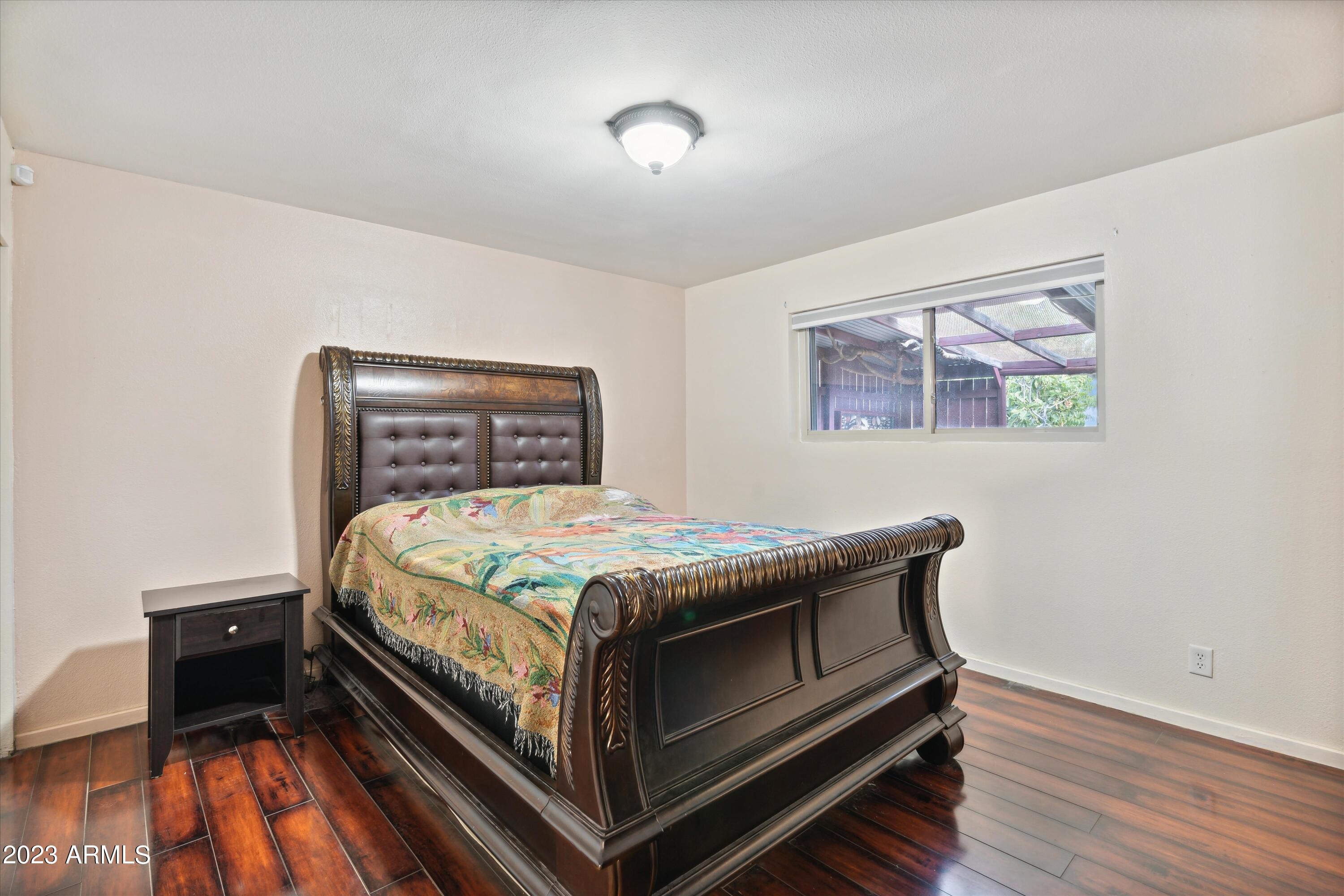 651 E CARLA VISTA Drive