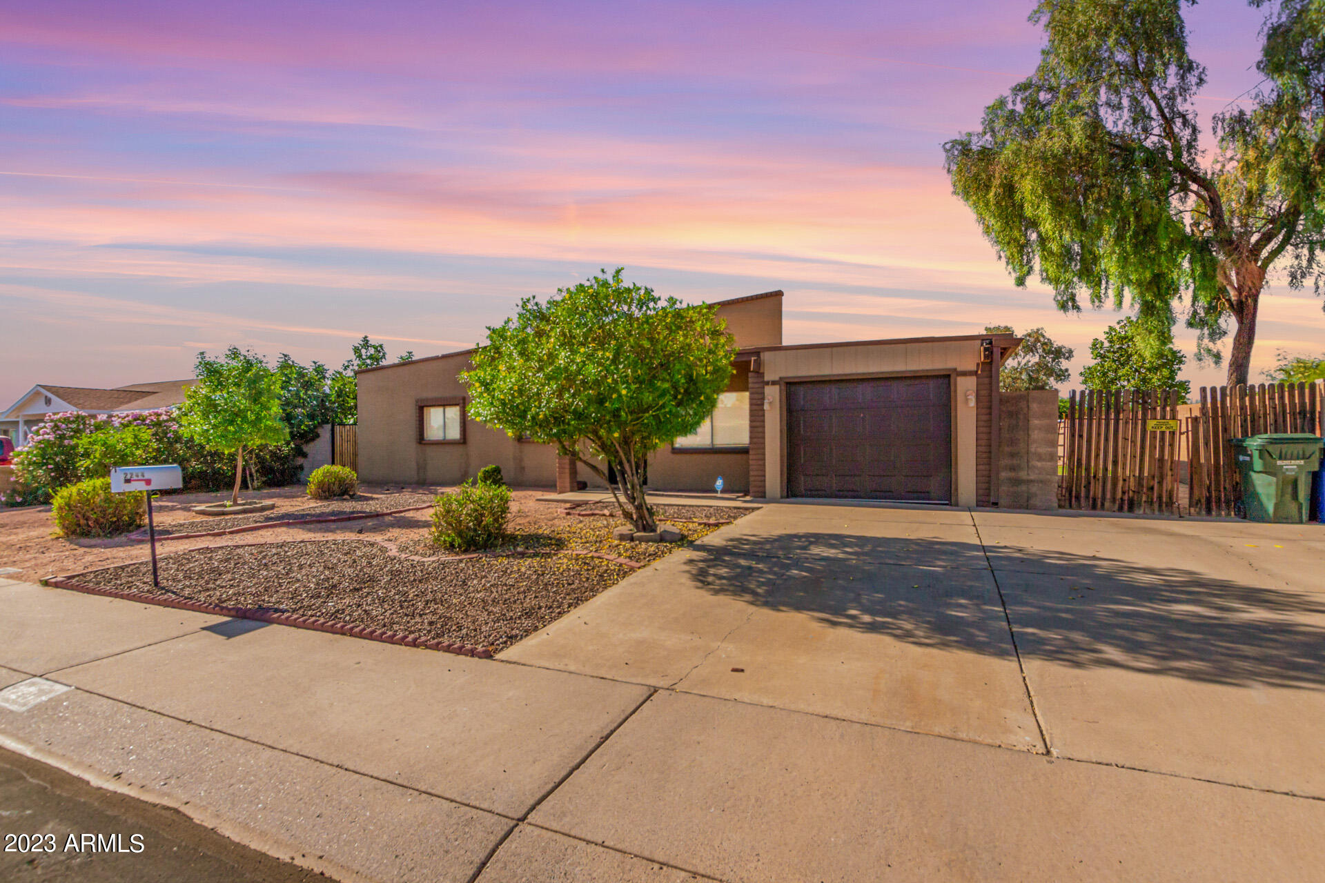2244 W VILLA RITA Drive