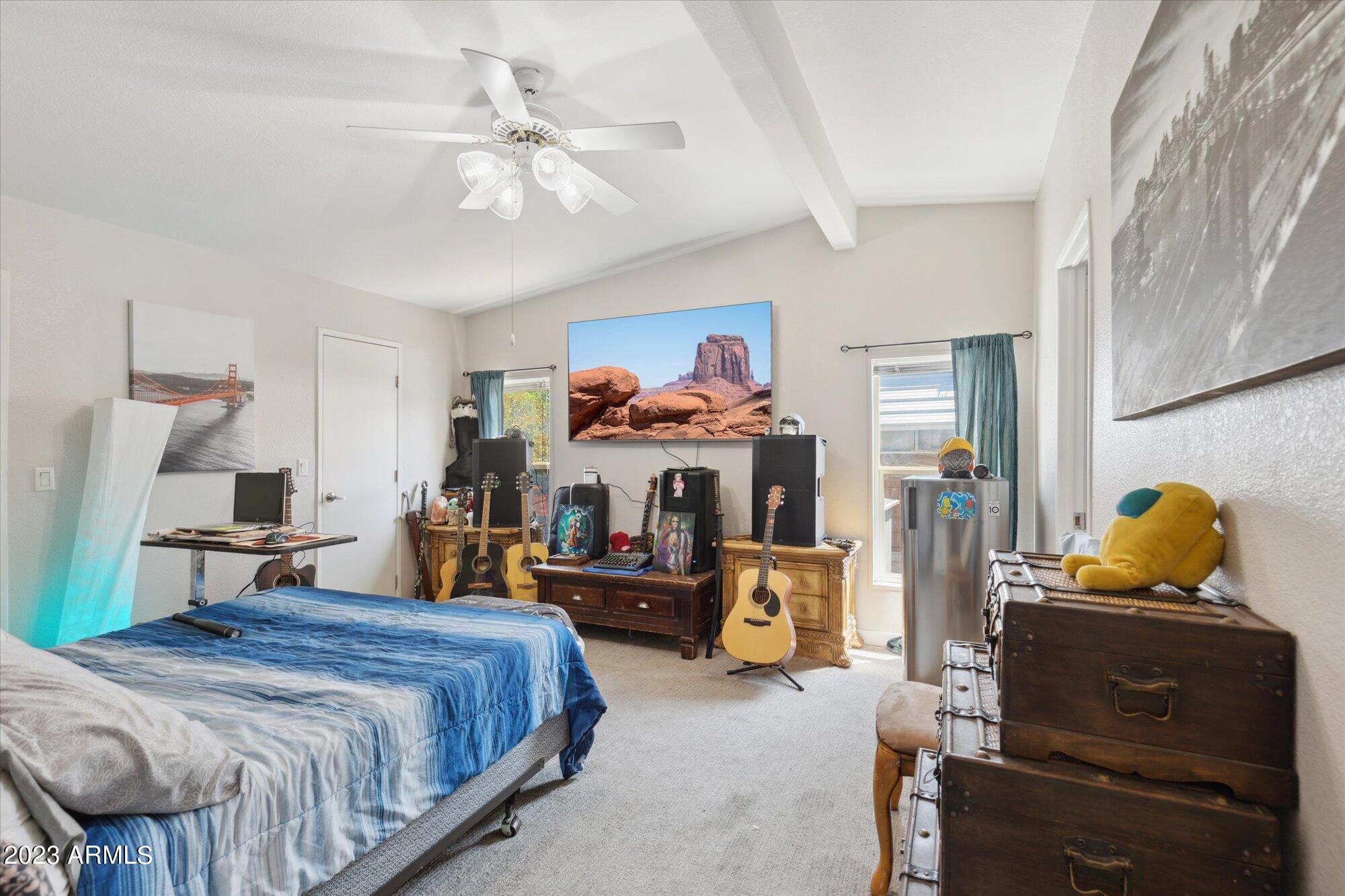 2650 W UNION HILLS Drive, 32