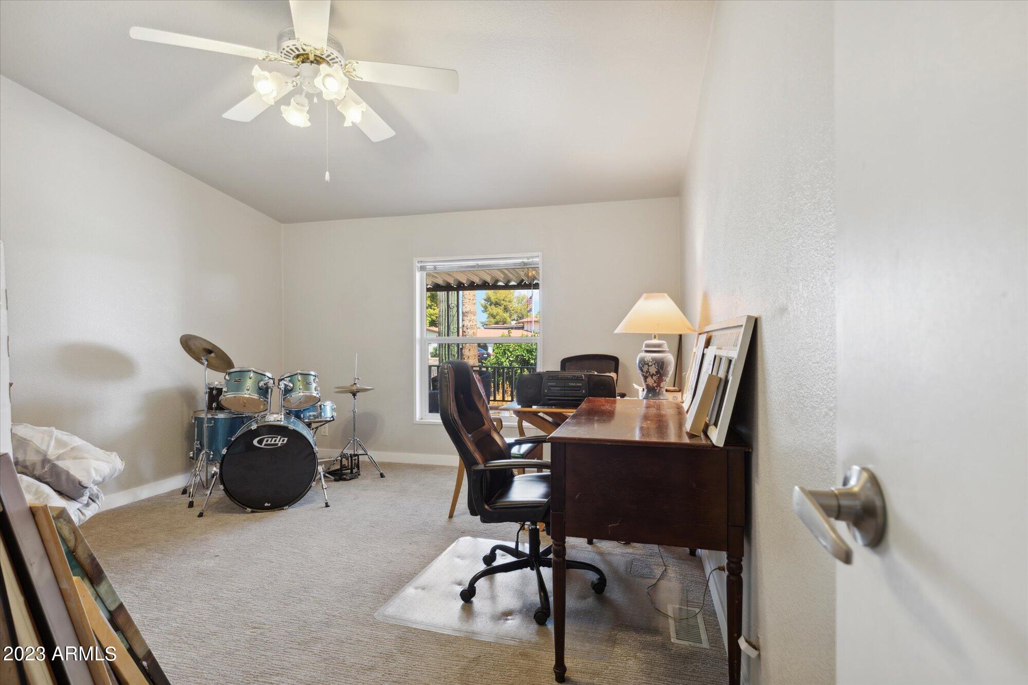 2650 W UNION HILLS Drive, 32