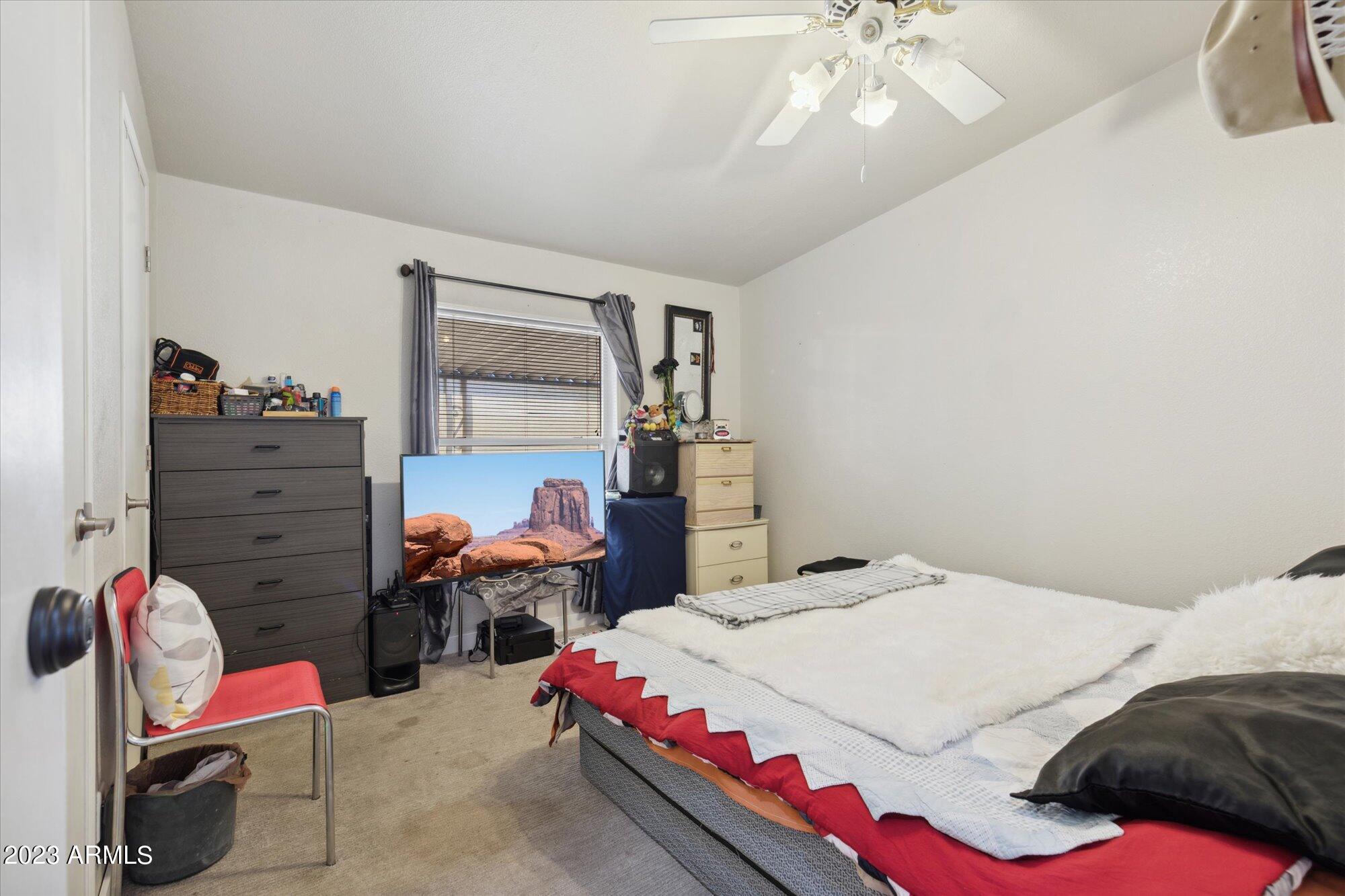 2650 W UNION HILLS Drive, 32