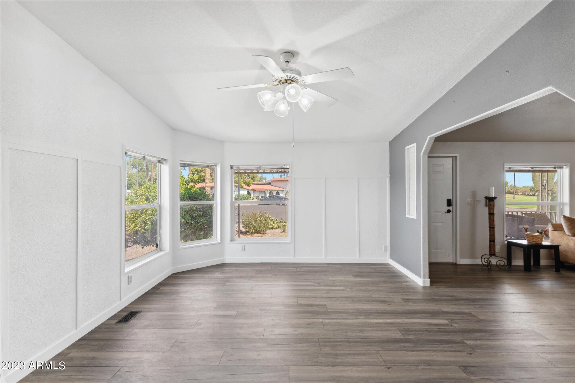 2650 W UNION HILLS Drive, 32