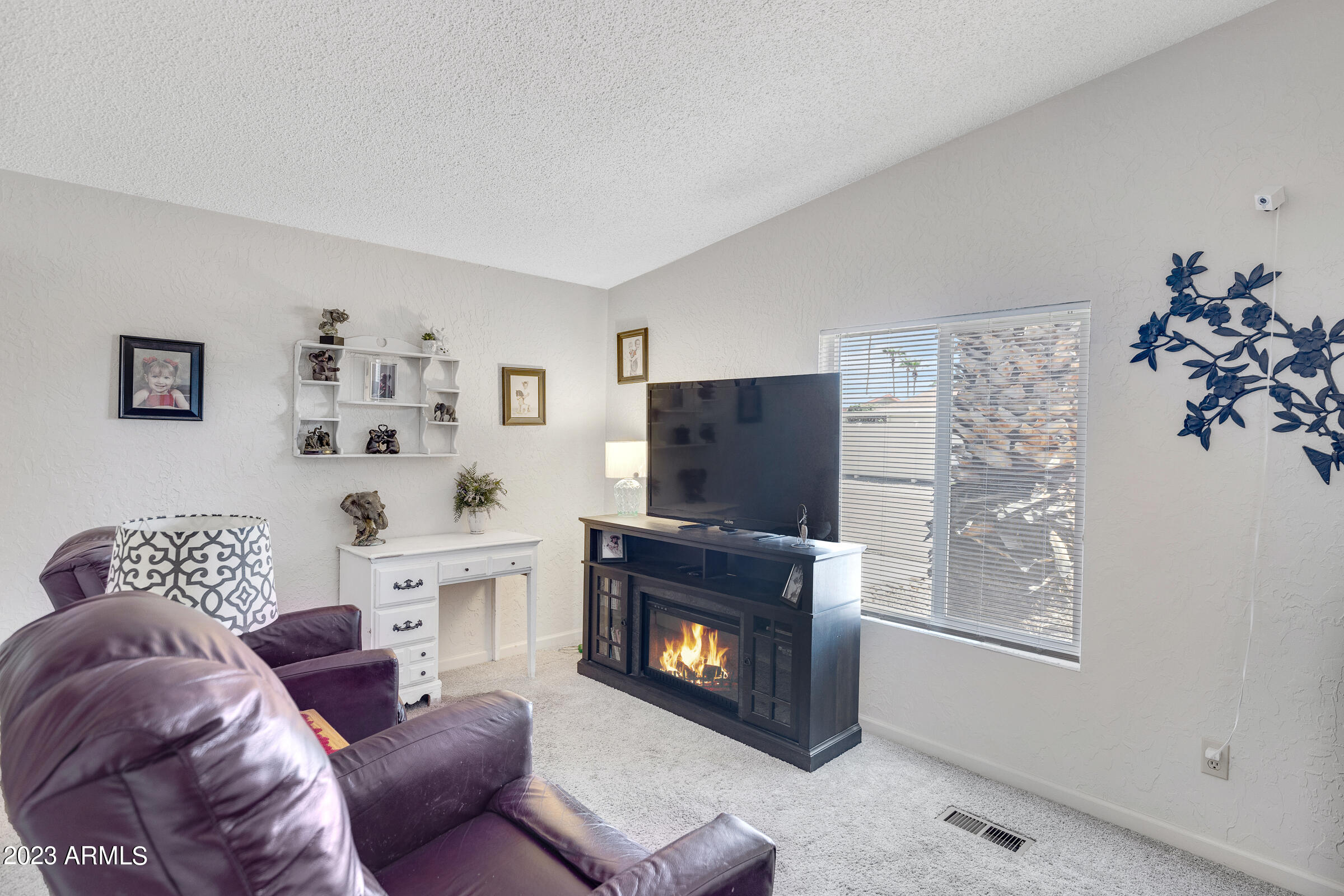 201 S GREENFIELD Road # 19