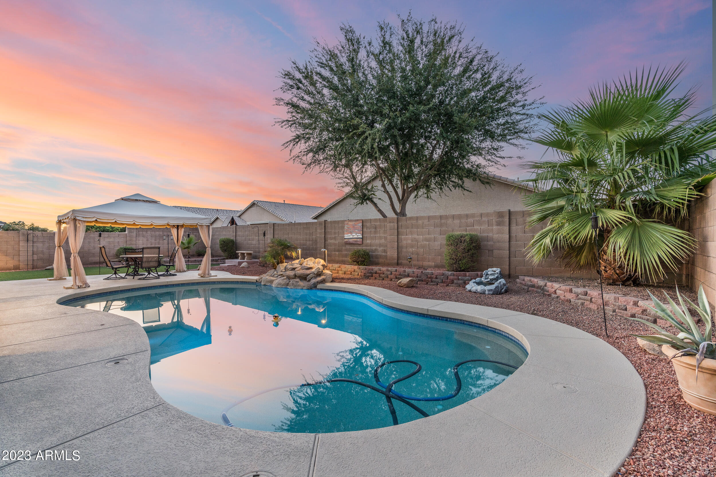 8554 W Canterbury Drive