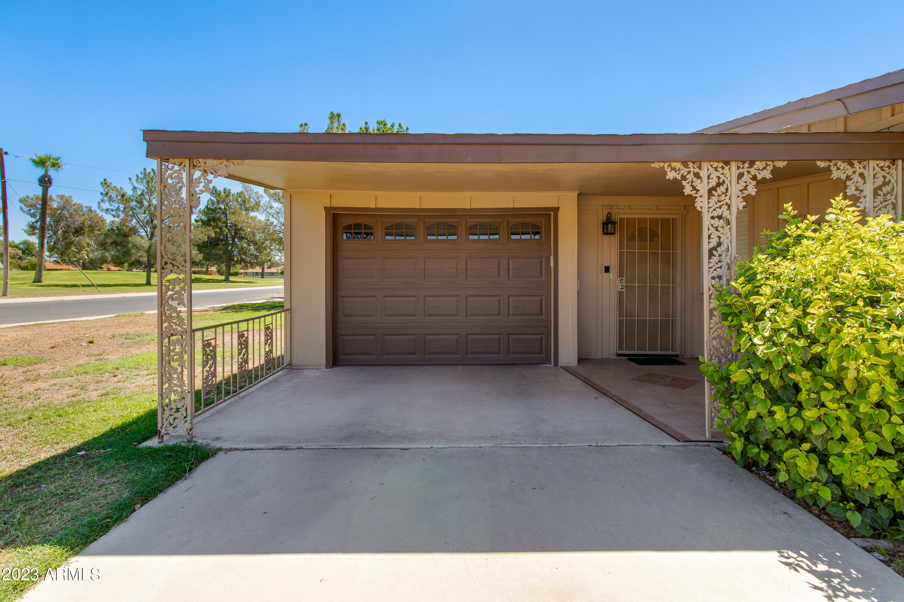 10001 W LAKEVIEW Circle
