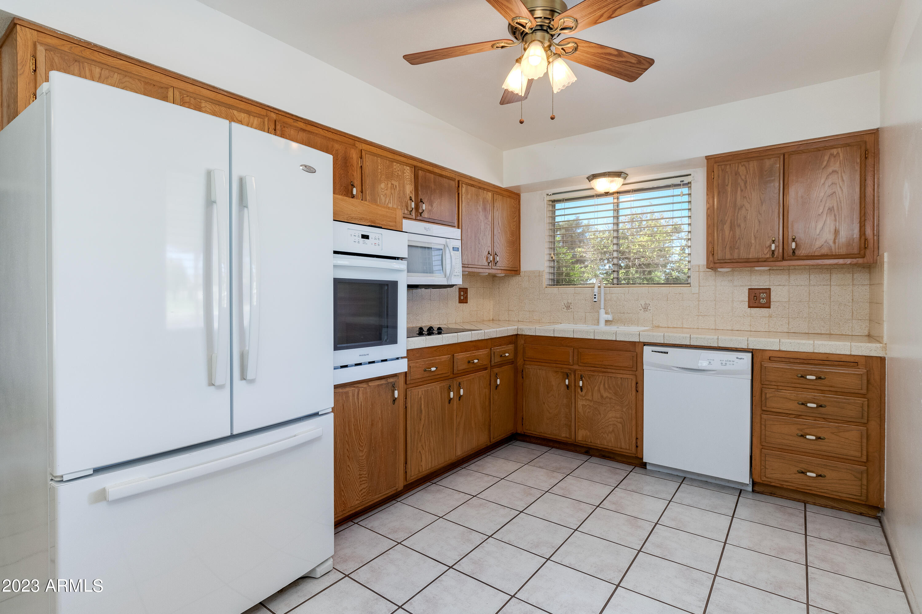 10001 W LAKEVIEW Circle