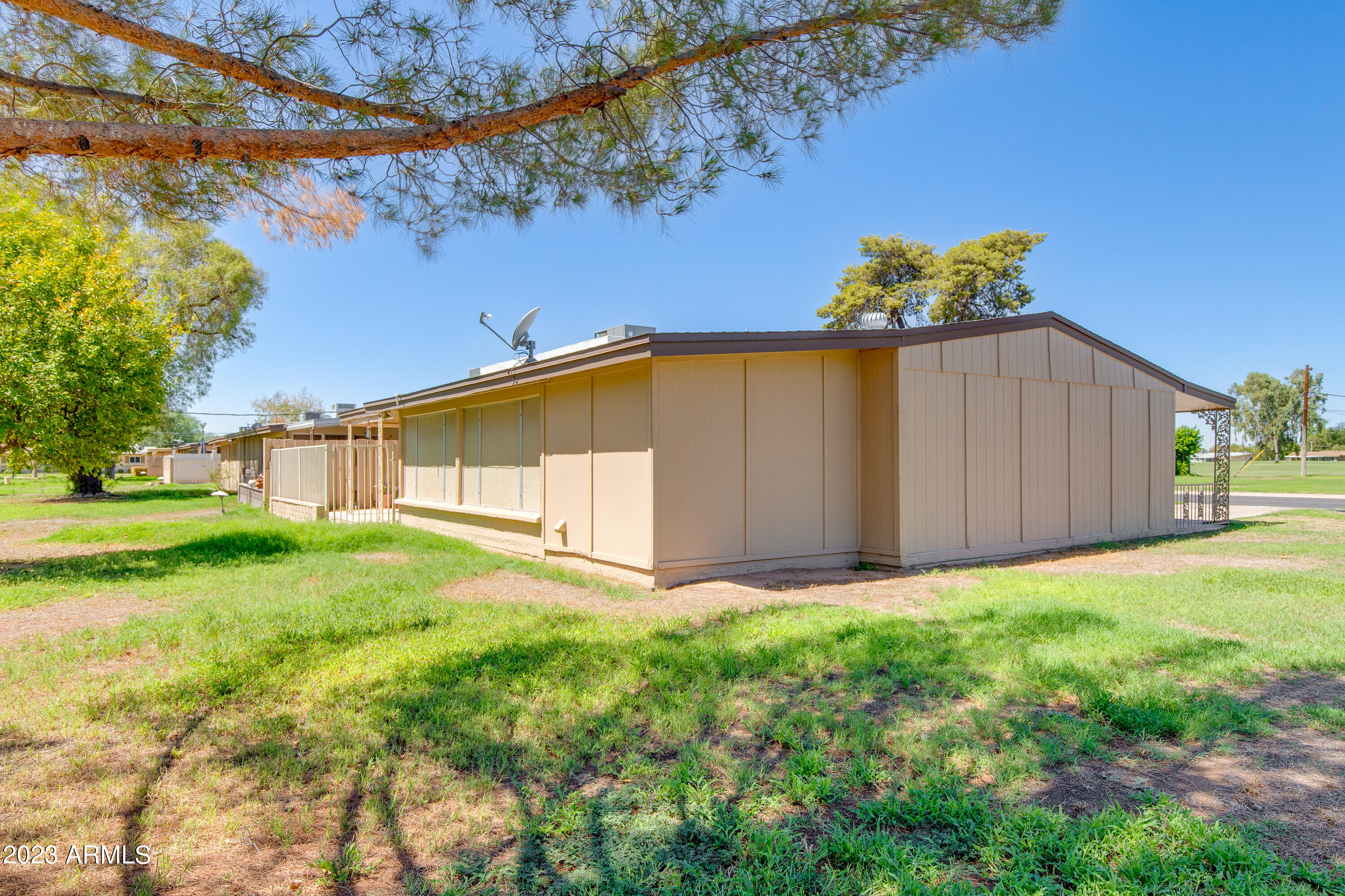 10001 W LAKEVIEW Circle