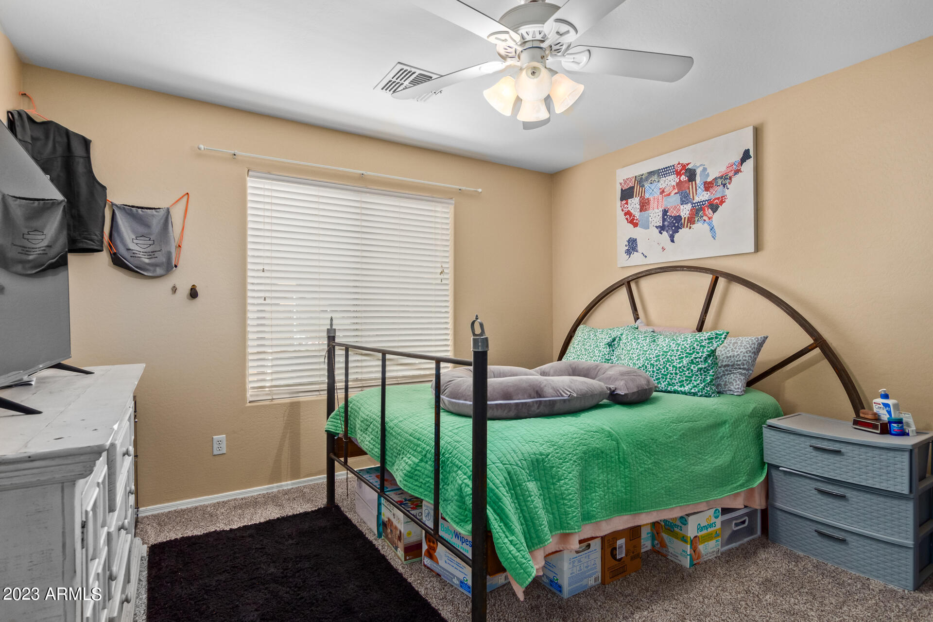 2366 E MEADOW LAND Drive