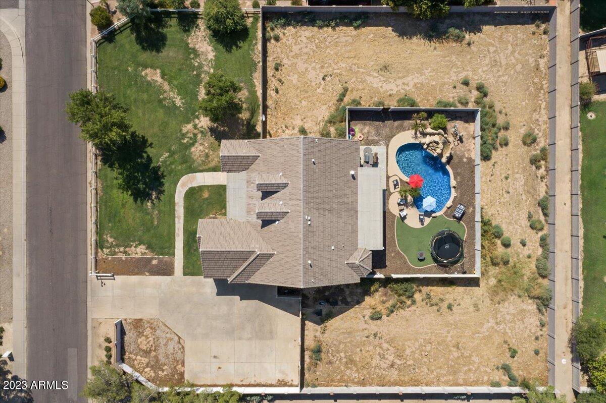 19550 E SONOQUI Boulevard