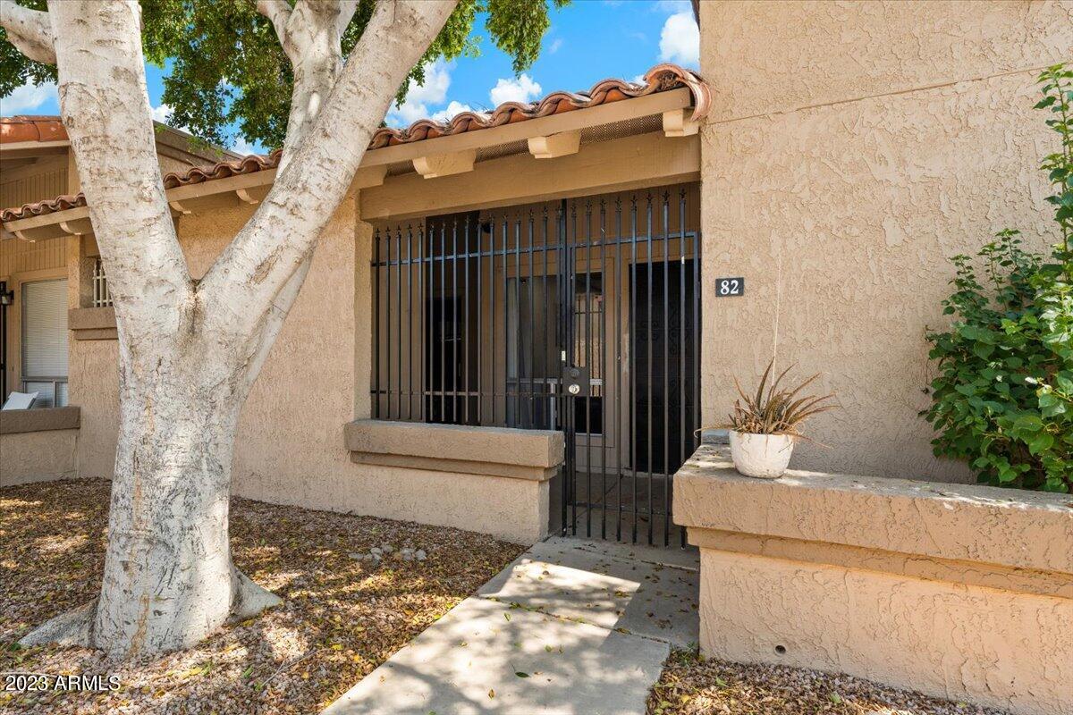 97 N COOPER Road, 82