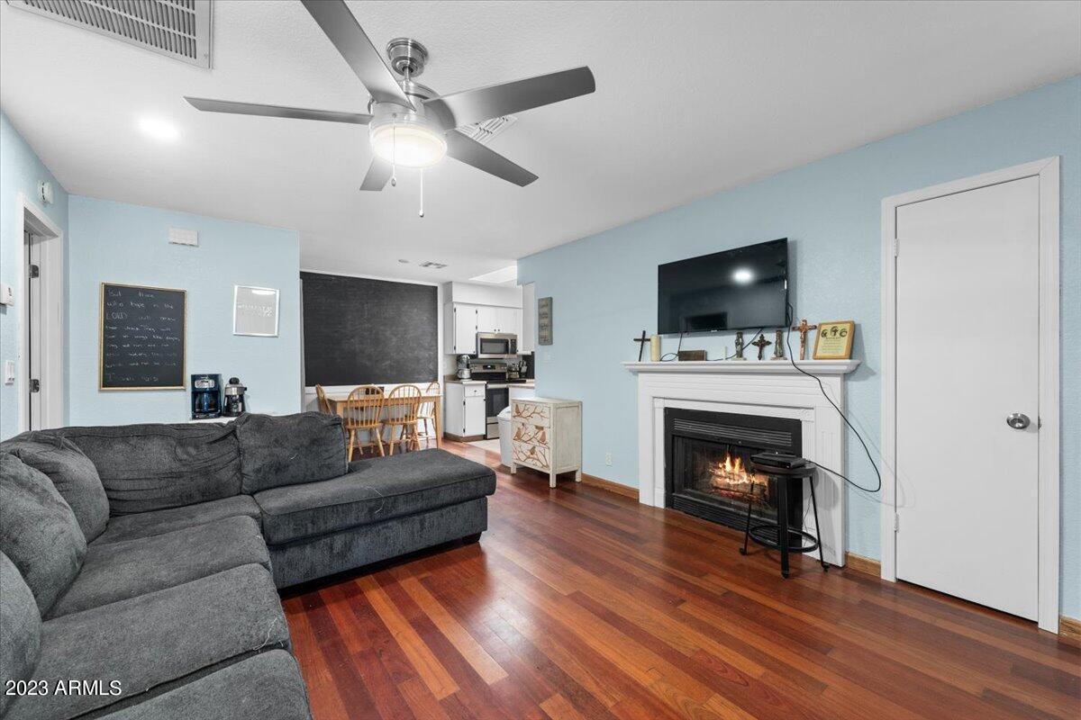 97 N COOPER Road, 82