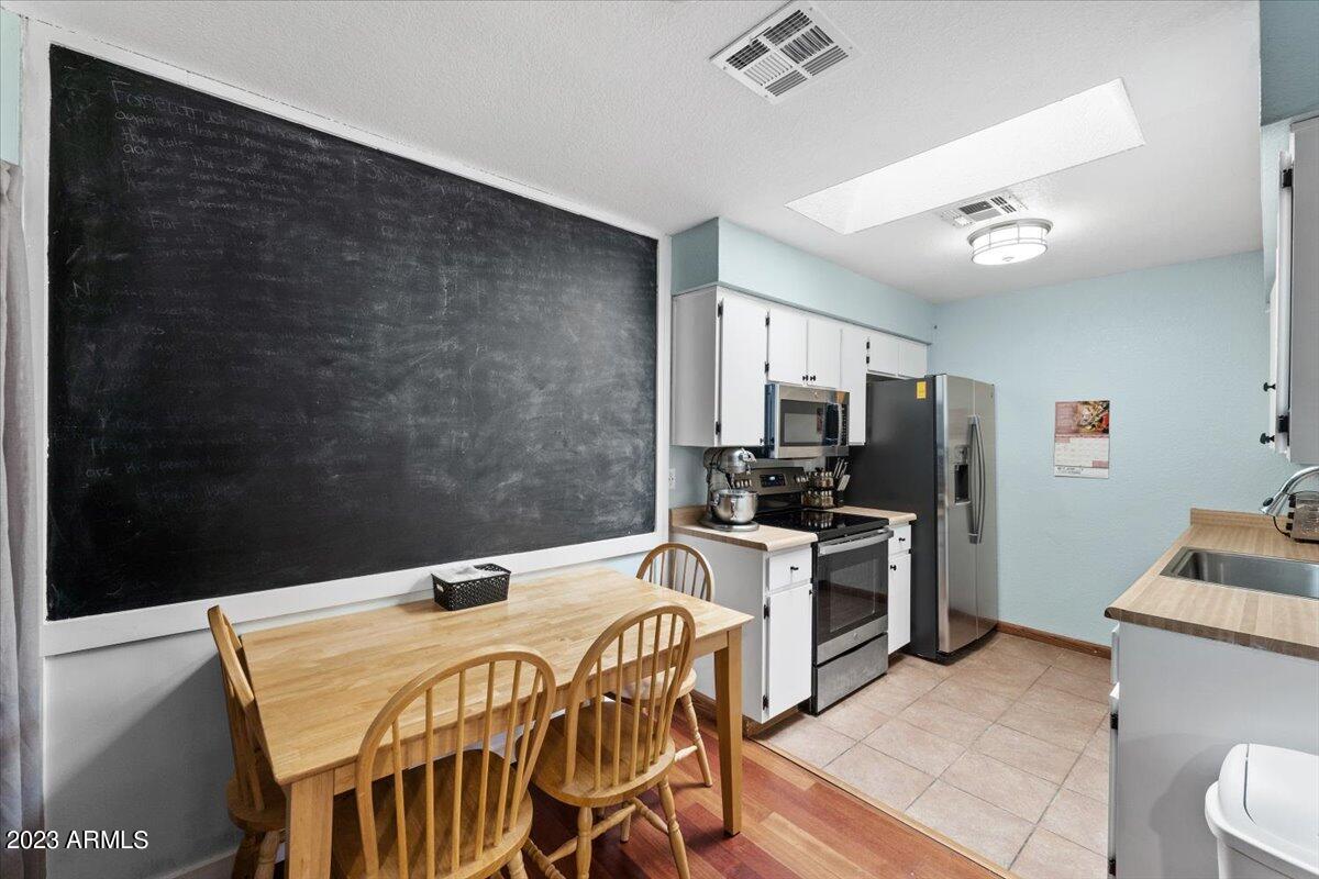 97 N COOPER Road, 82