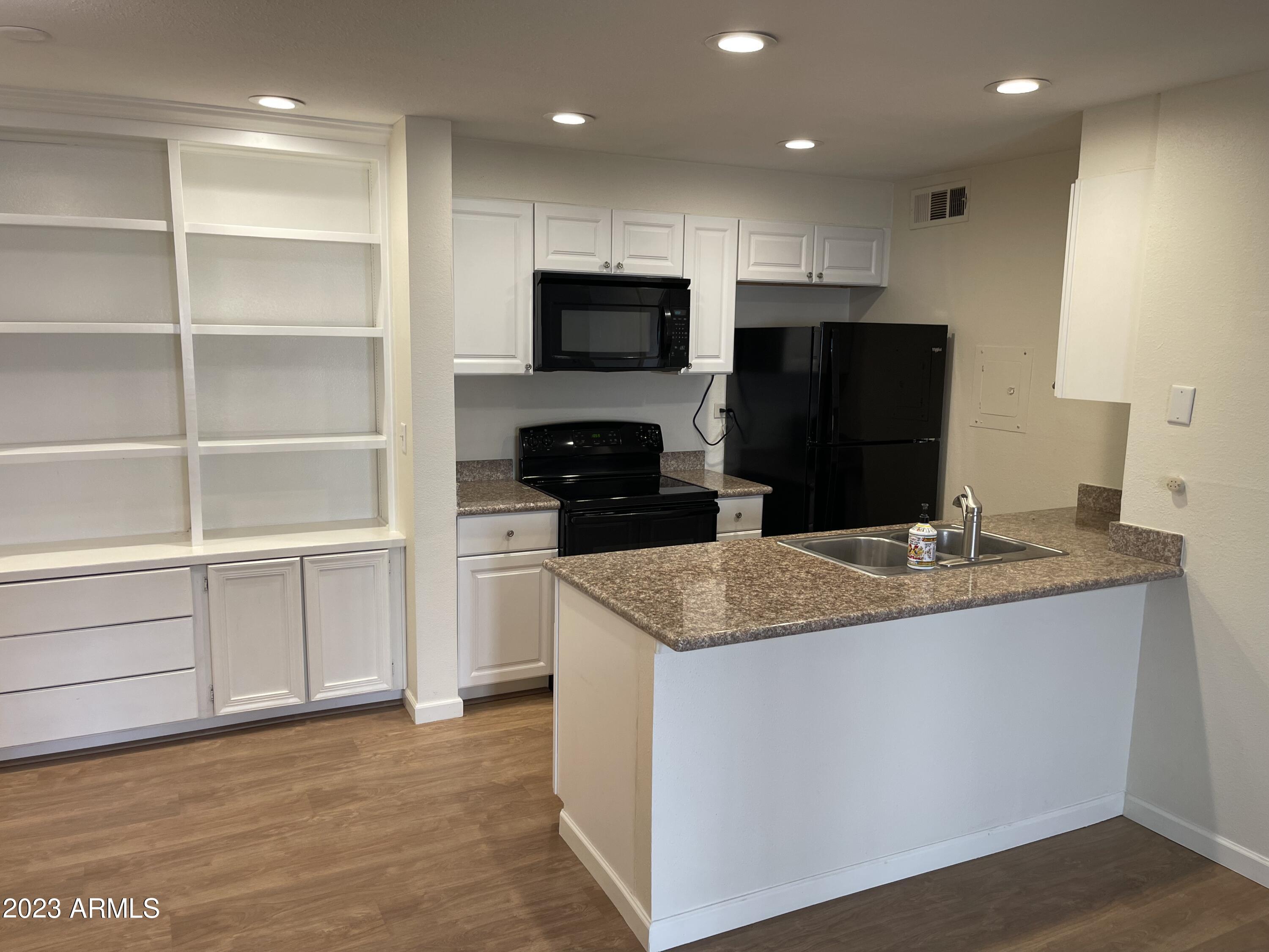 8055 E THOMAS Road # K103