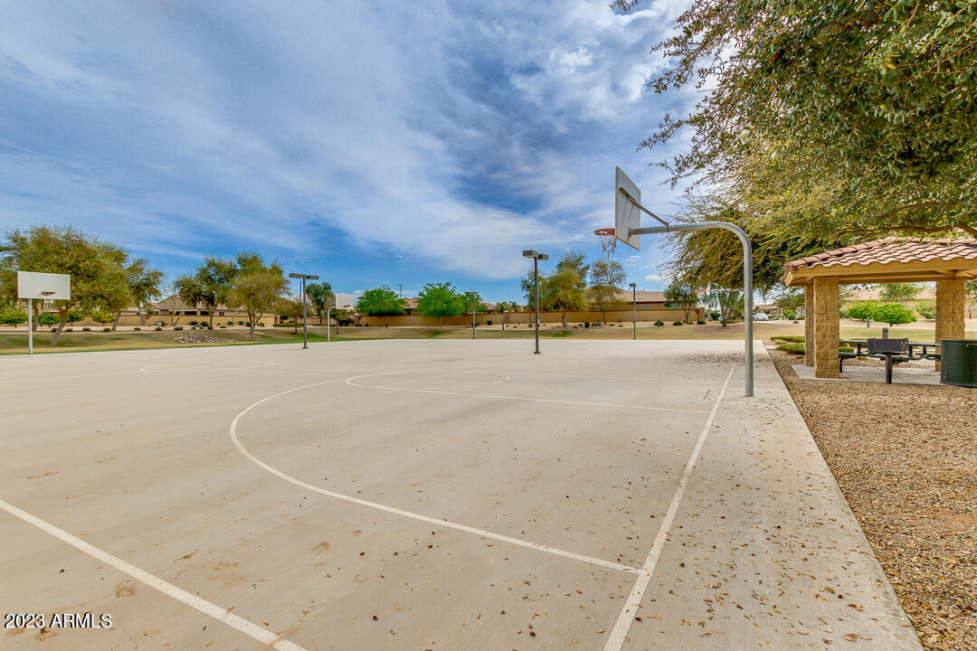 3719 E JAGUAR Avenue