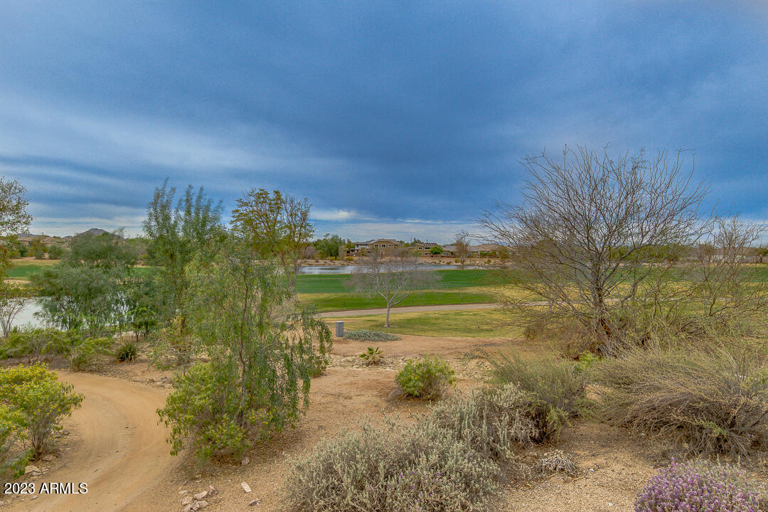 3719 E JAGUAR Avenue