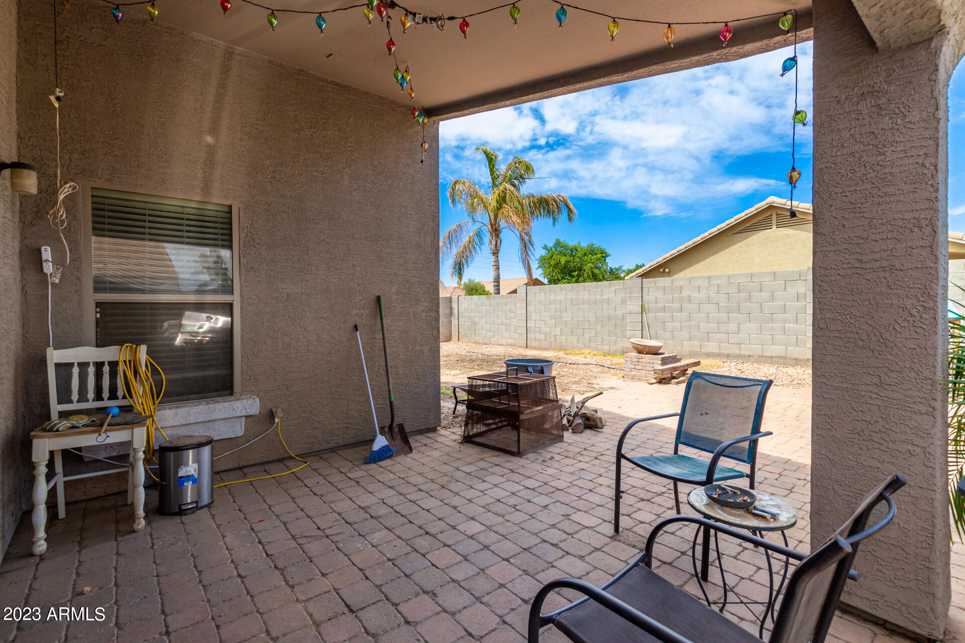 3542 E DEL RIO Drive