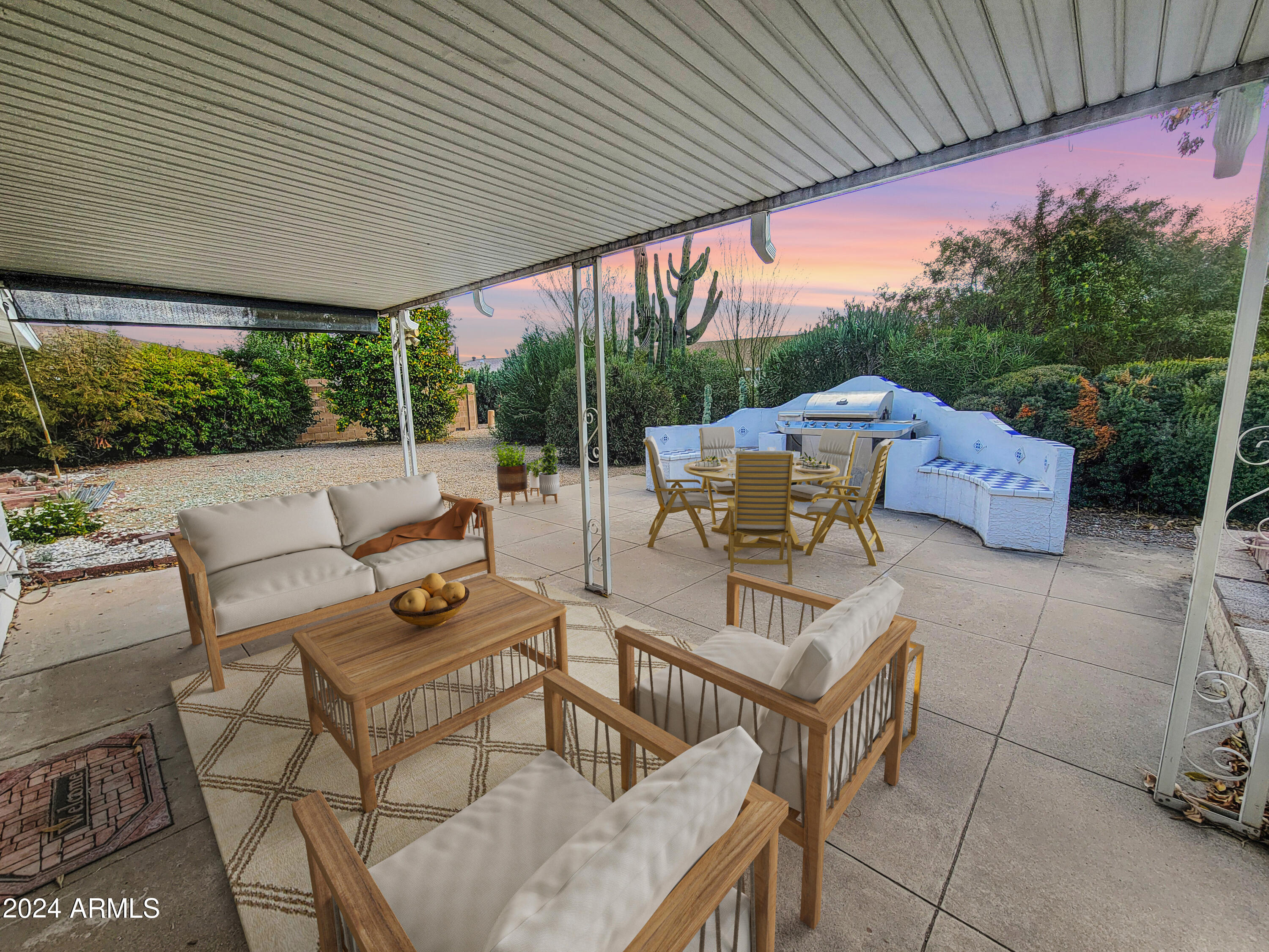 10431 W MISSION Lane
