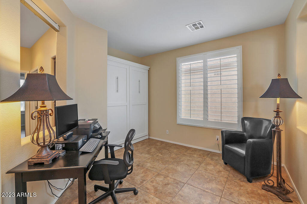 5290 S BARLEY Way
