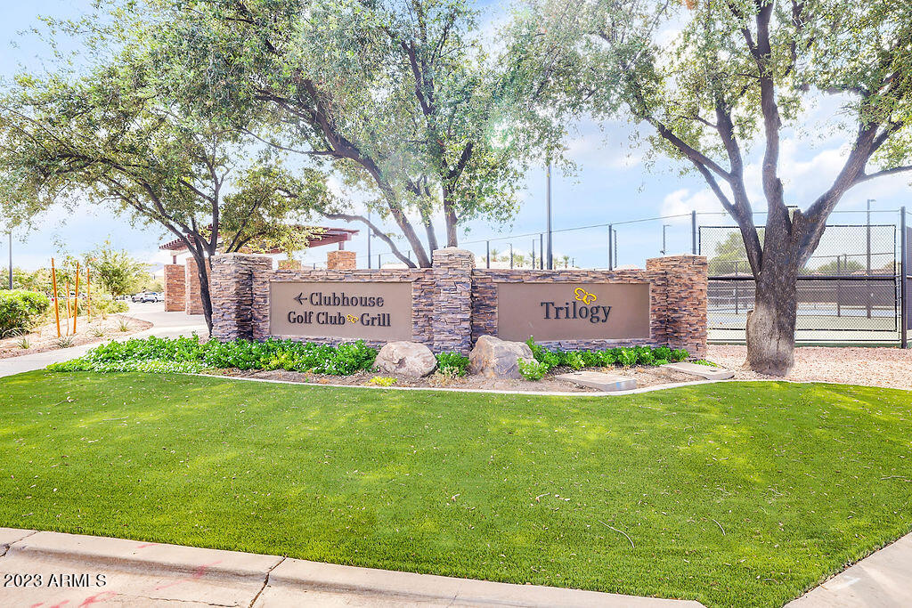 5290 S BARLEY Way