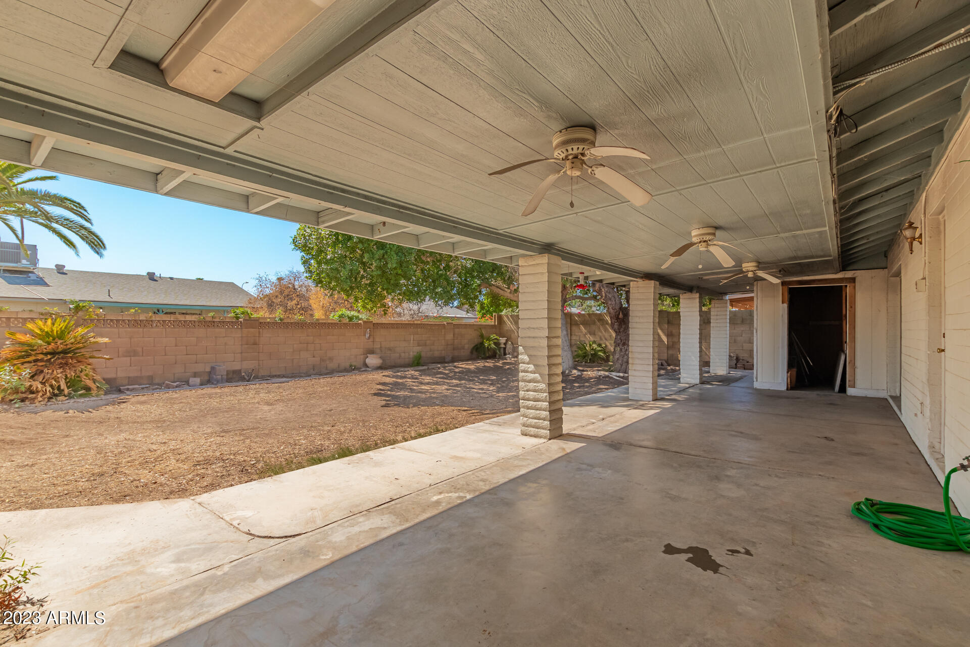 2153 E APOLLO Avenue