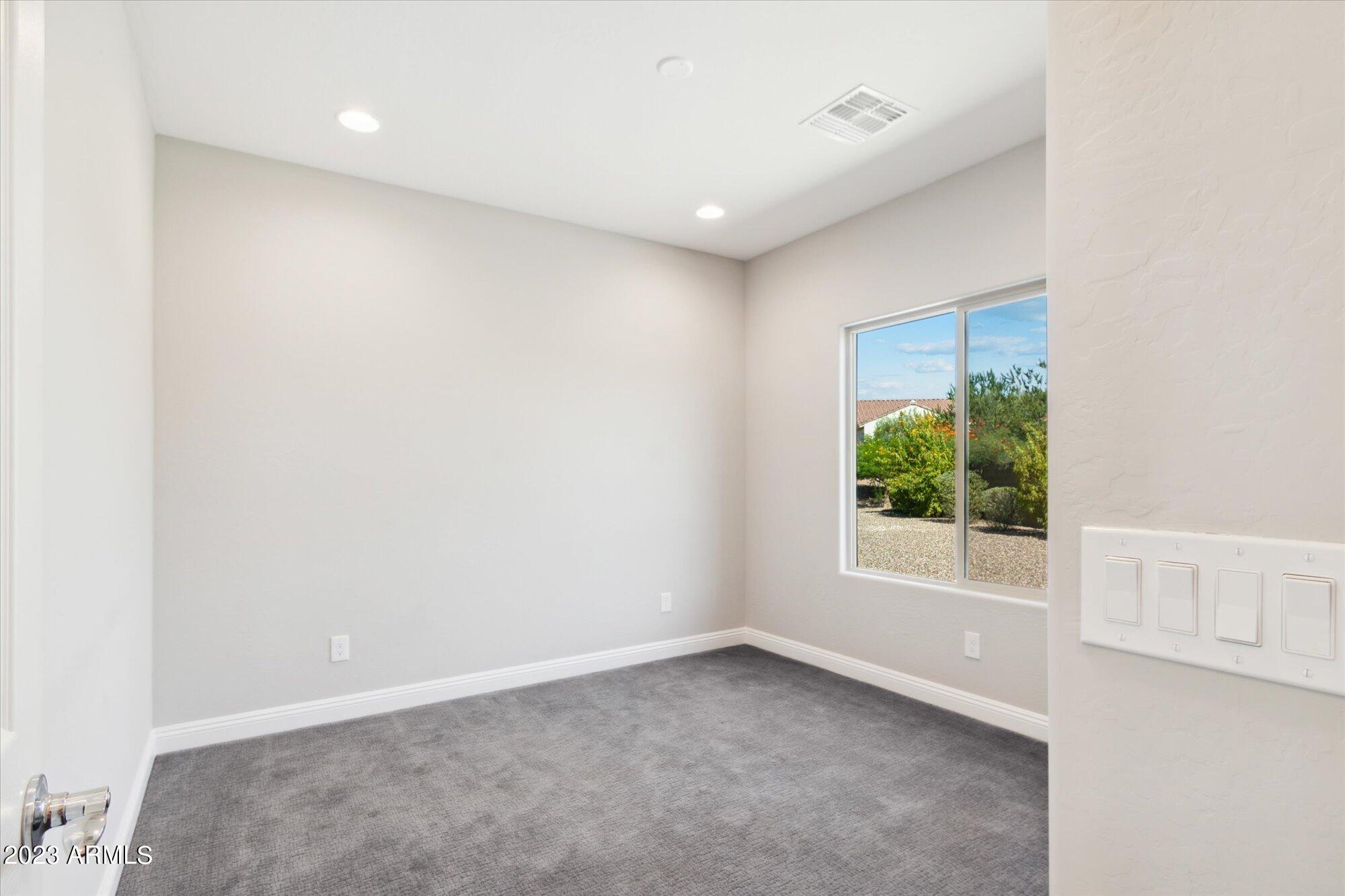 5766 W SARATOGA Court