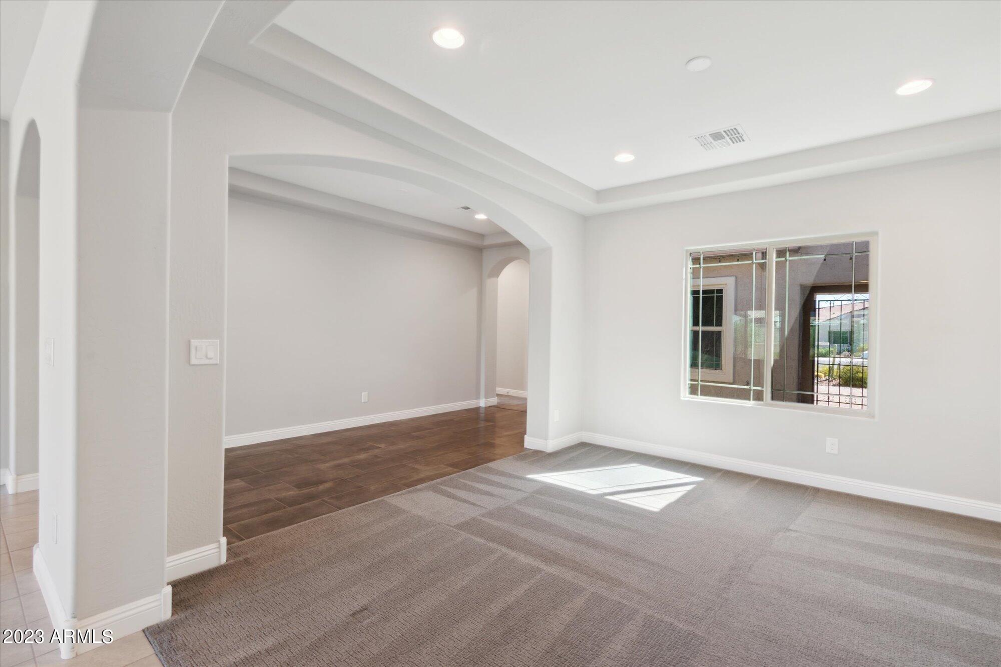 5766 W SARATOGA Court