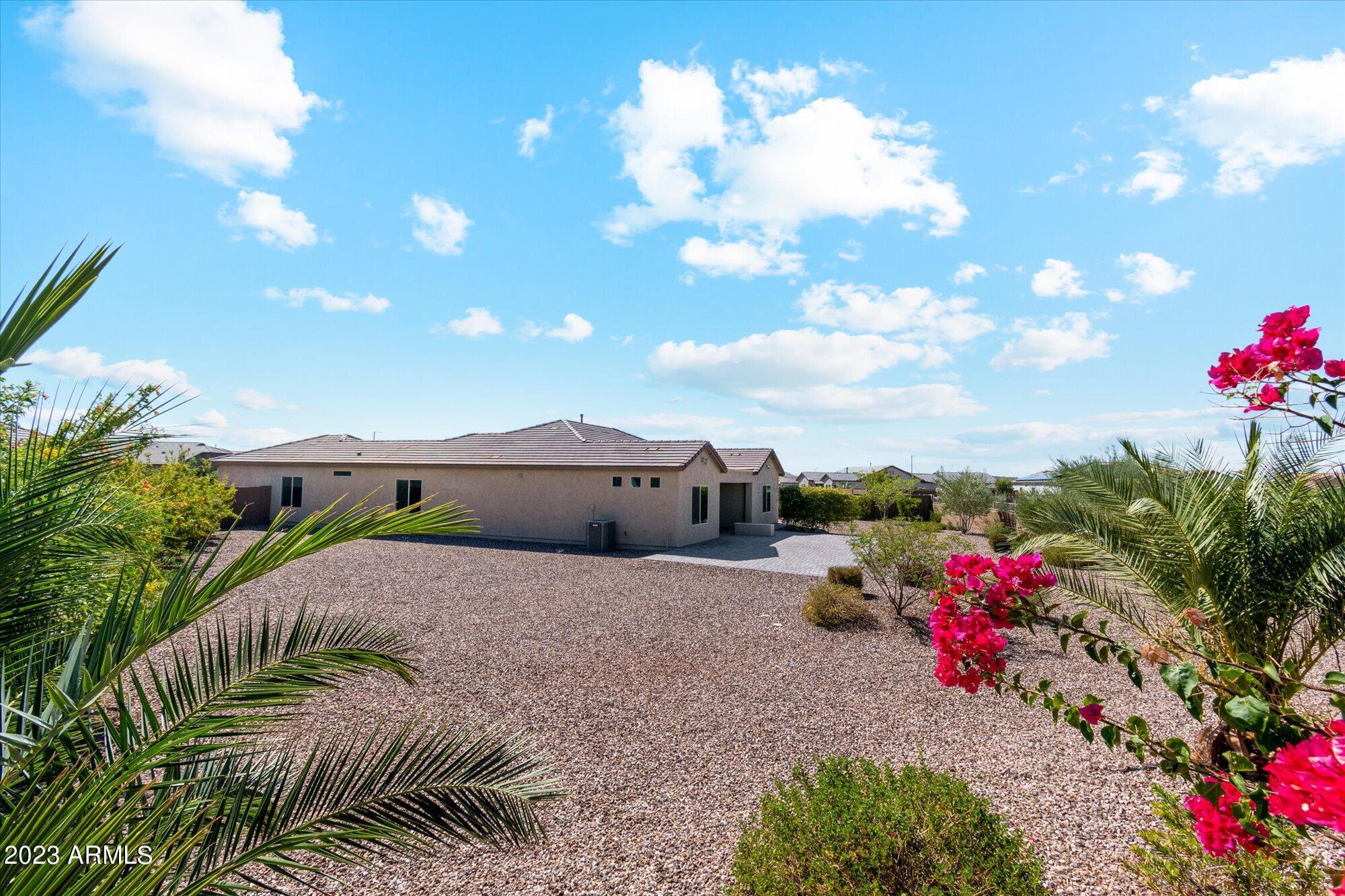 5766 W SARATOGA Court