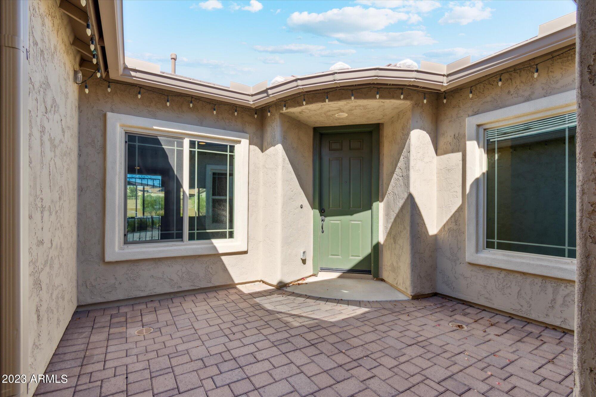 5766 W SARATOGA Court