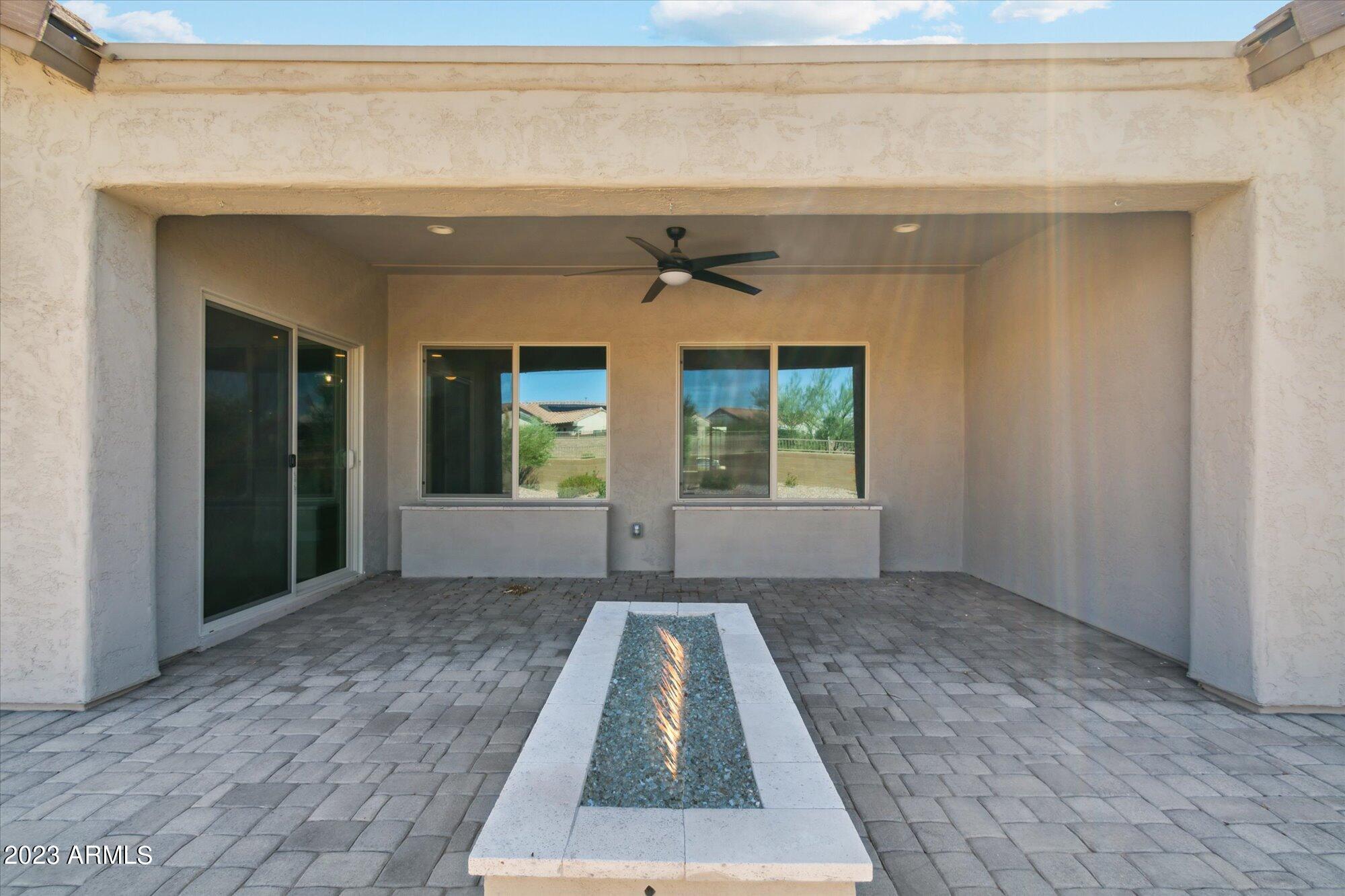 5766 W SARATOGA Court