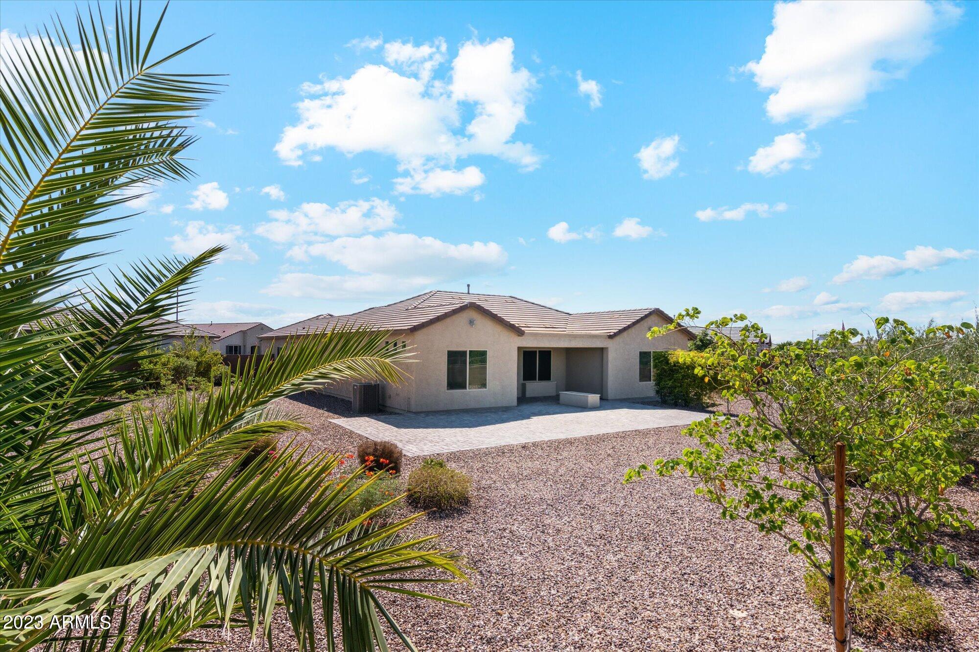 5766 W SARATOGA Court