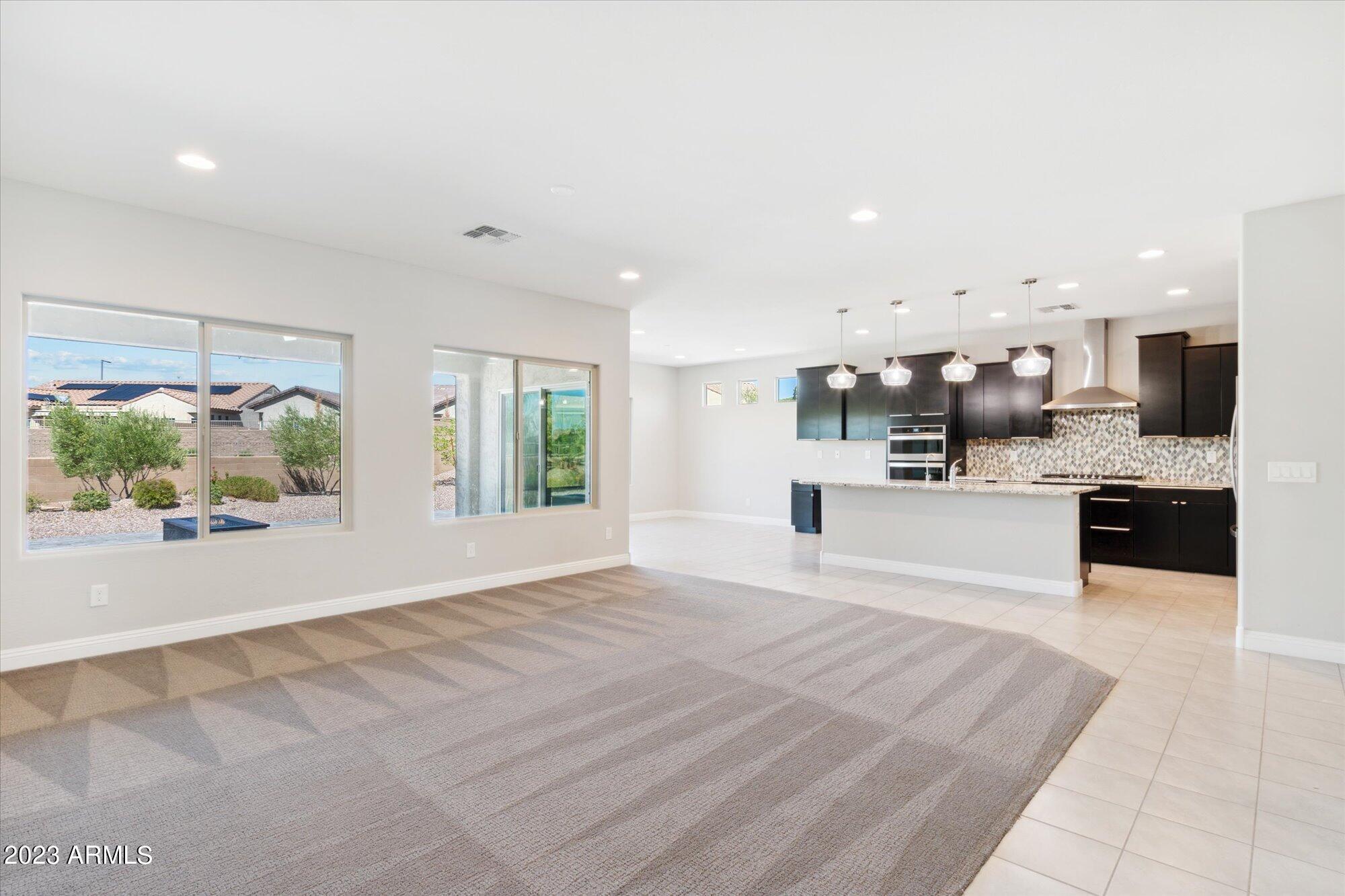5766 W SARATOGA Court