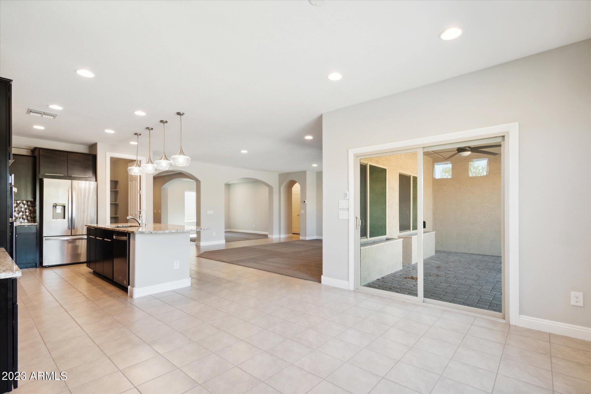 5766 W SARATOGA Court