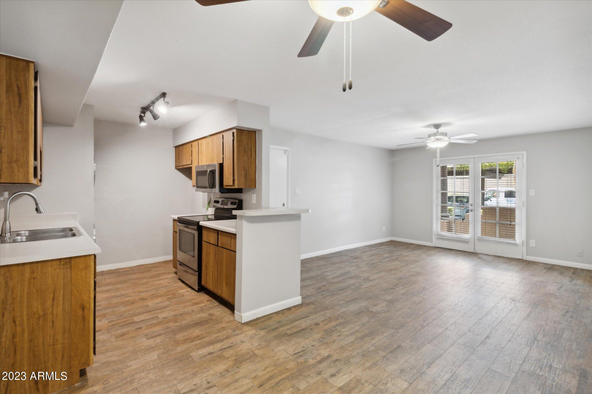 5995 N 78TH Street, 1083