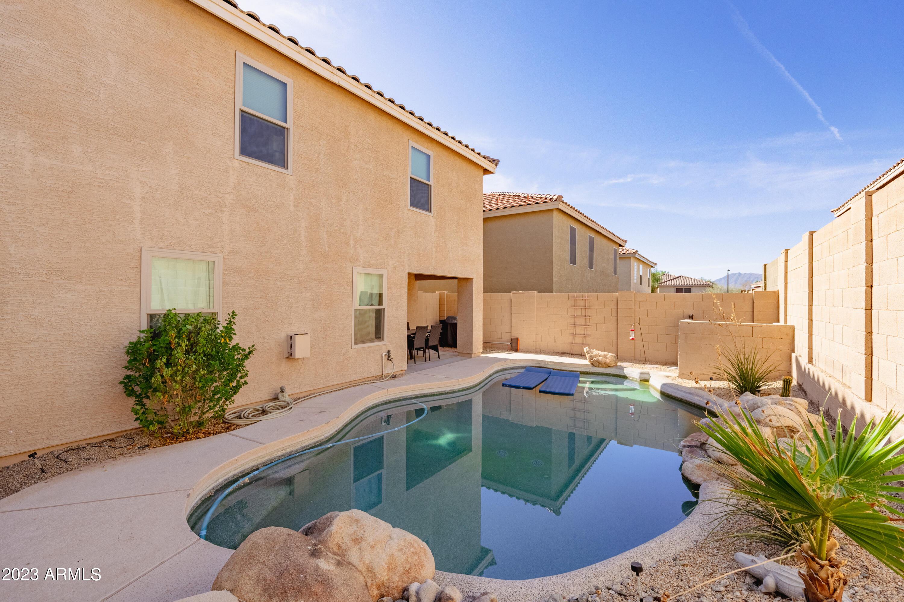 1730 W WILDWOOD Drive