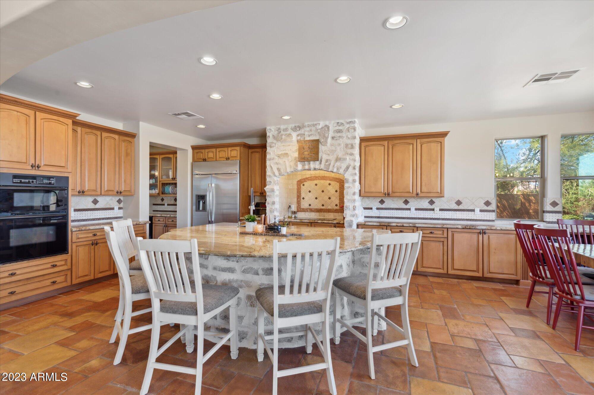 2364 W PHILLIPS Road
