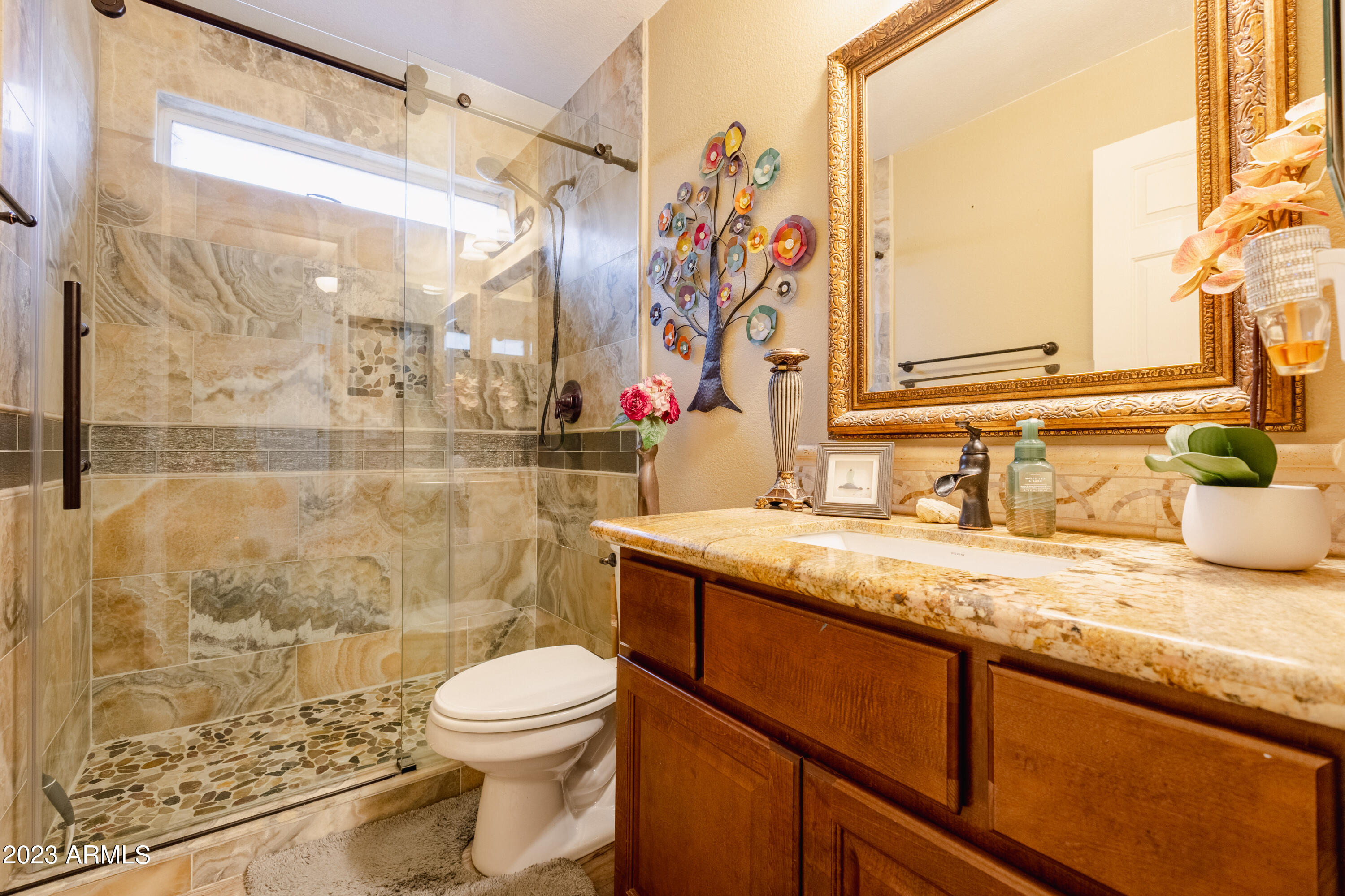 1764 W MUIRWOOD Drive