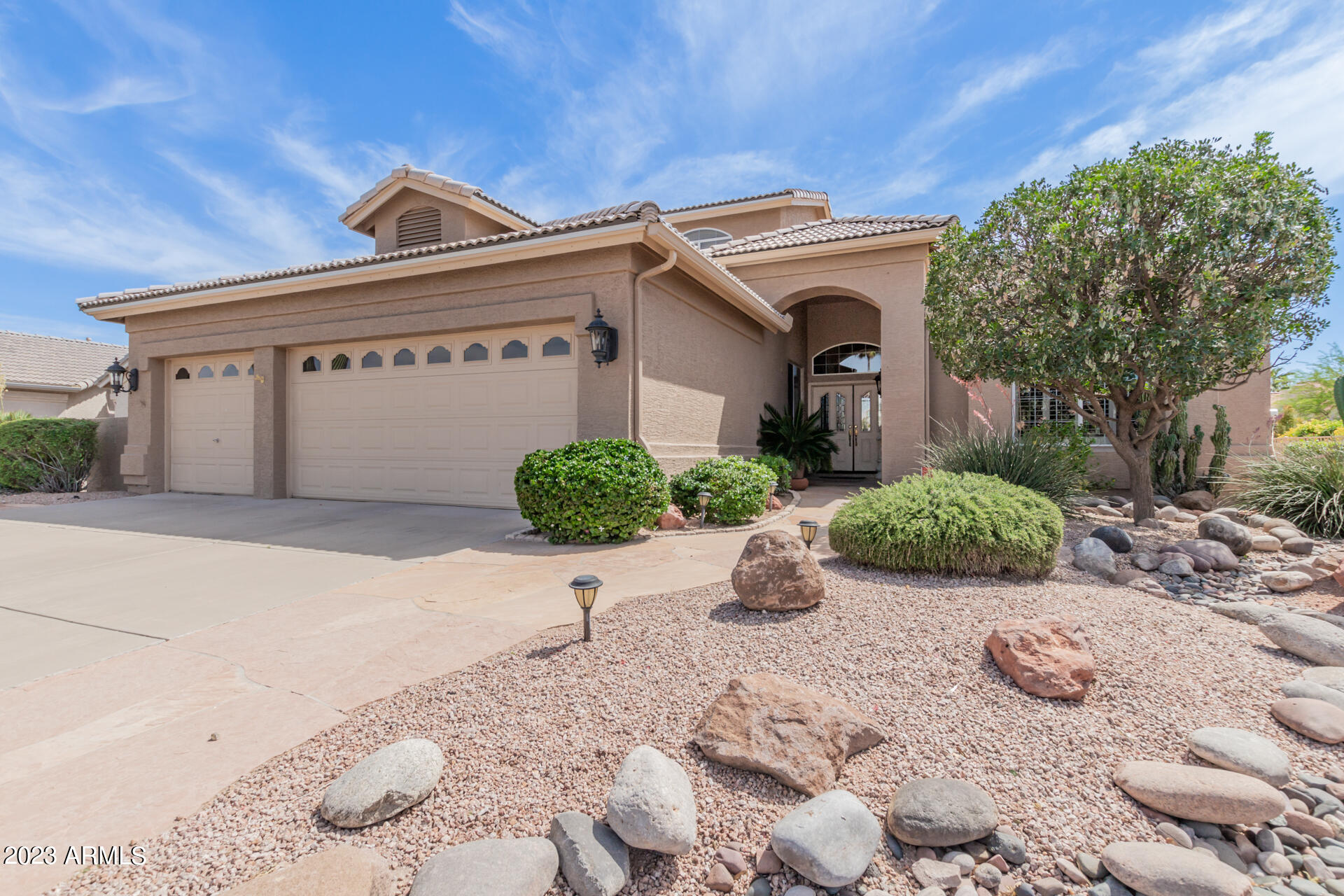 9313 E DIAMOND Drive