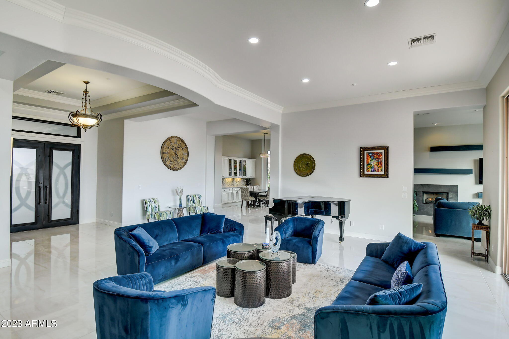 42139 N MOUNTAIN COVE Drive