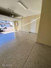 42139 N MOUNTAIN COVE Drive