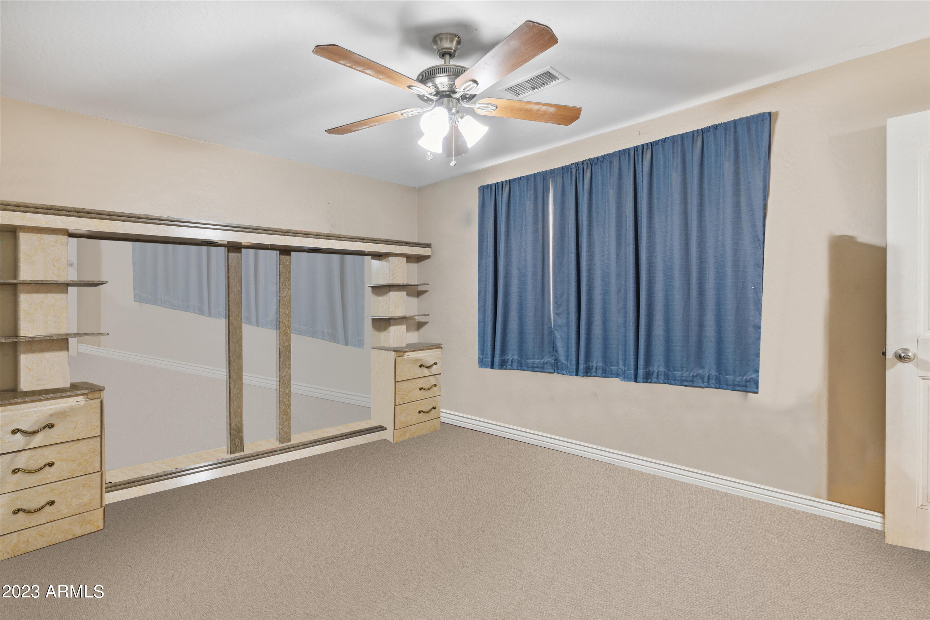 3327 W LAUREL Lane