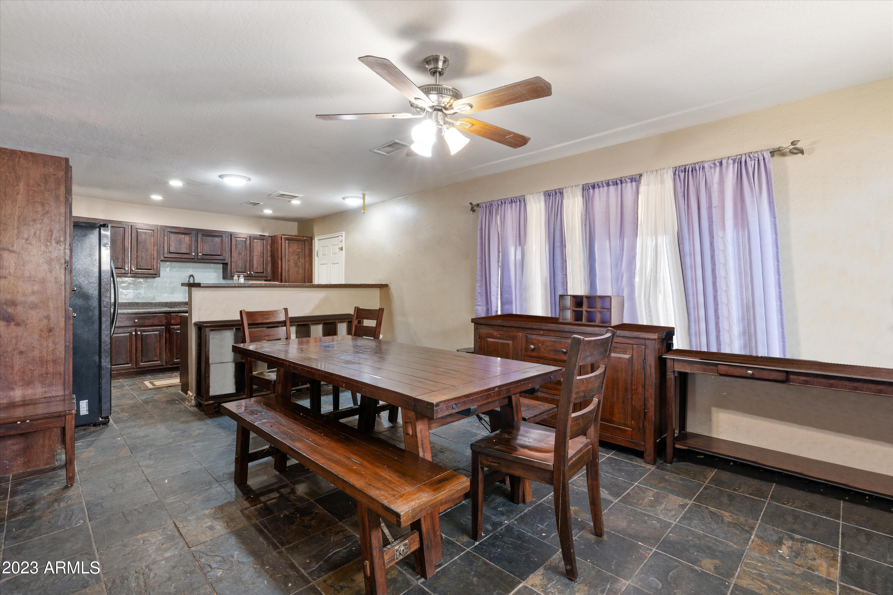 3327 W LAUREL Lane