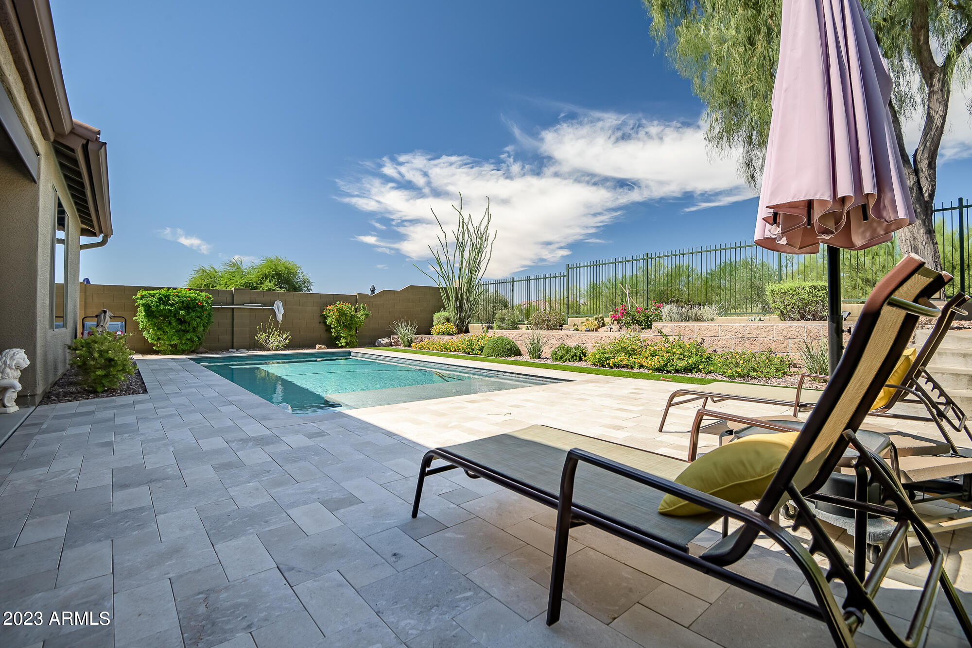 2440 W MEMORIAL Drive