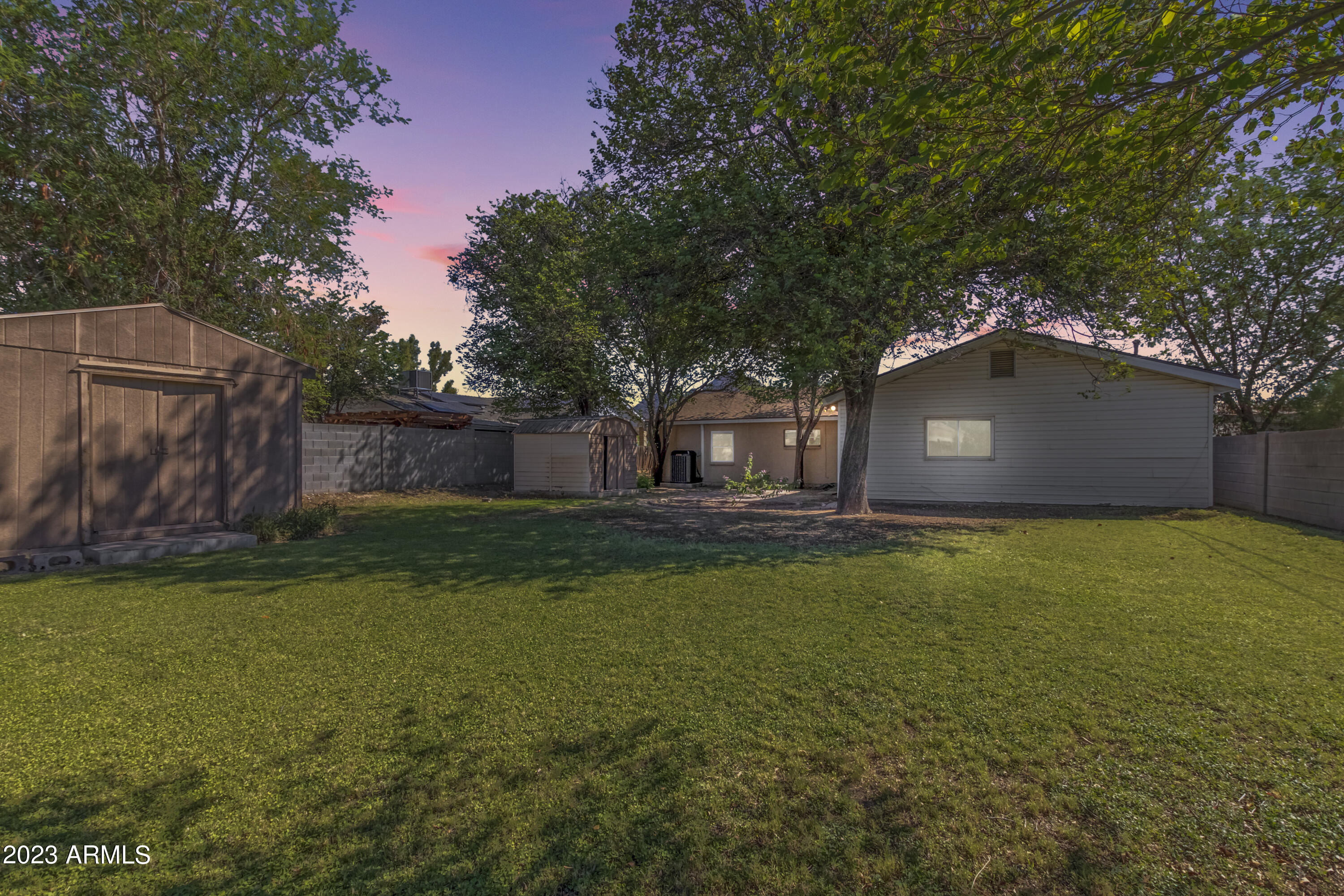 6842 N 14TH Street