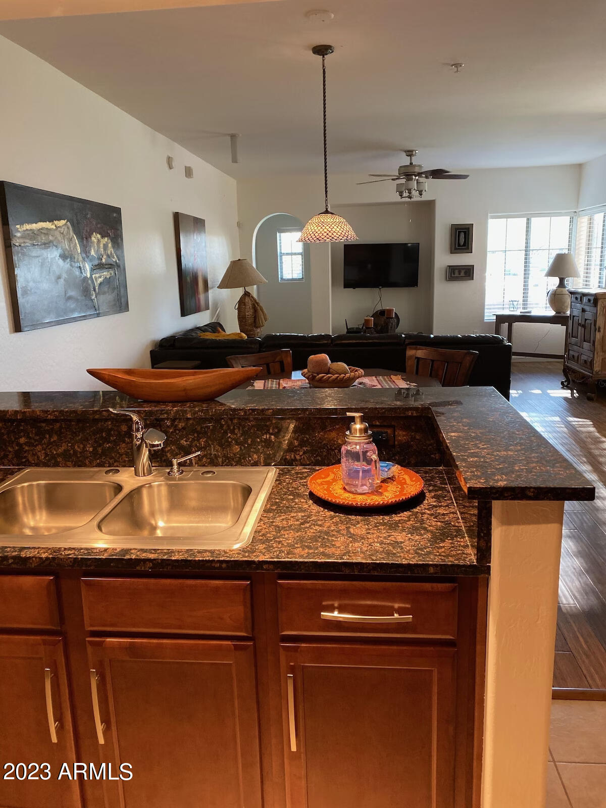 3935 E ROUGH RIDER Road, 1187