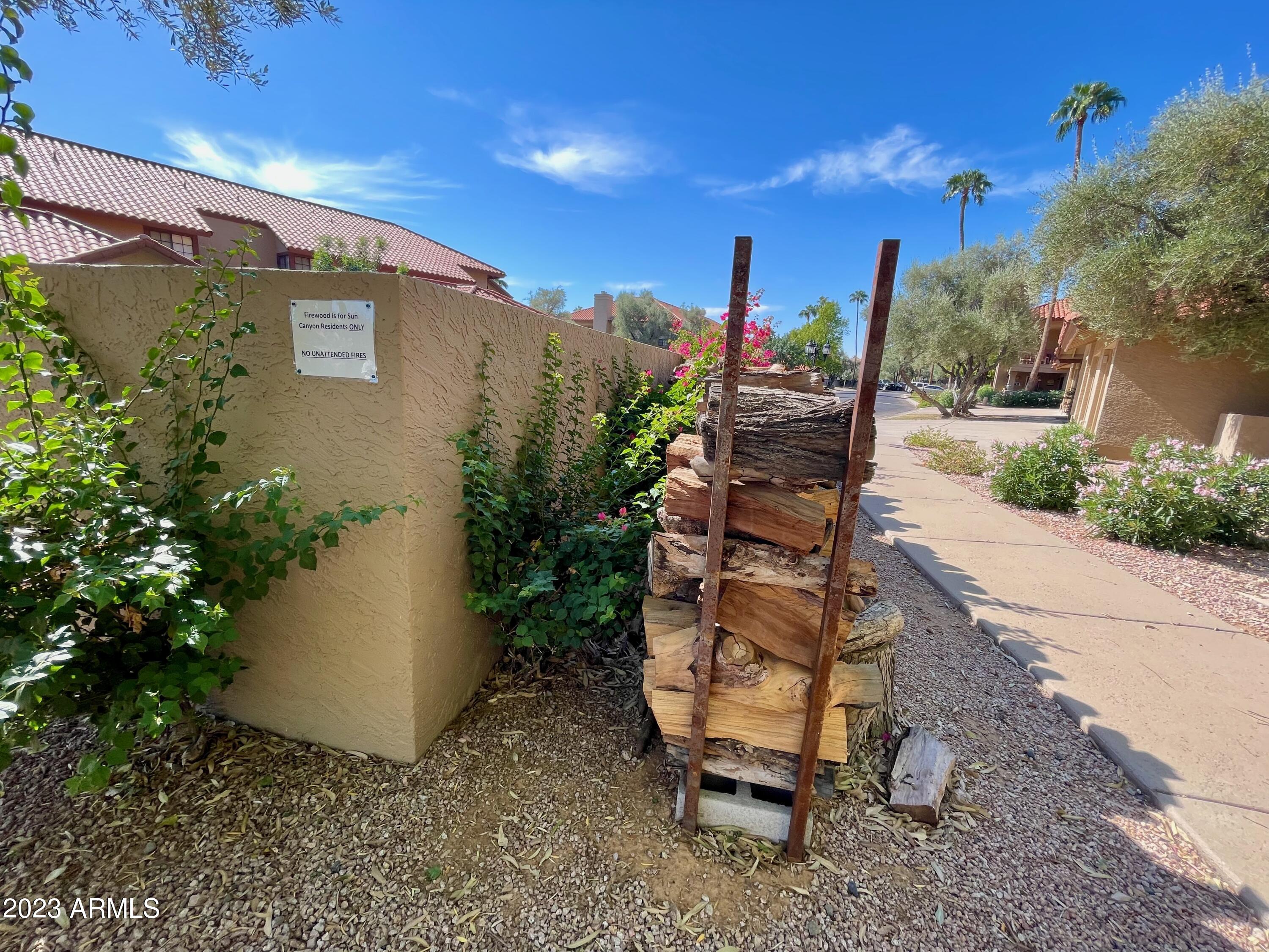 8700 E MOUNTAIN VIEW Road, 1049