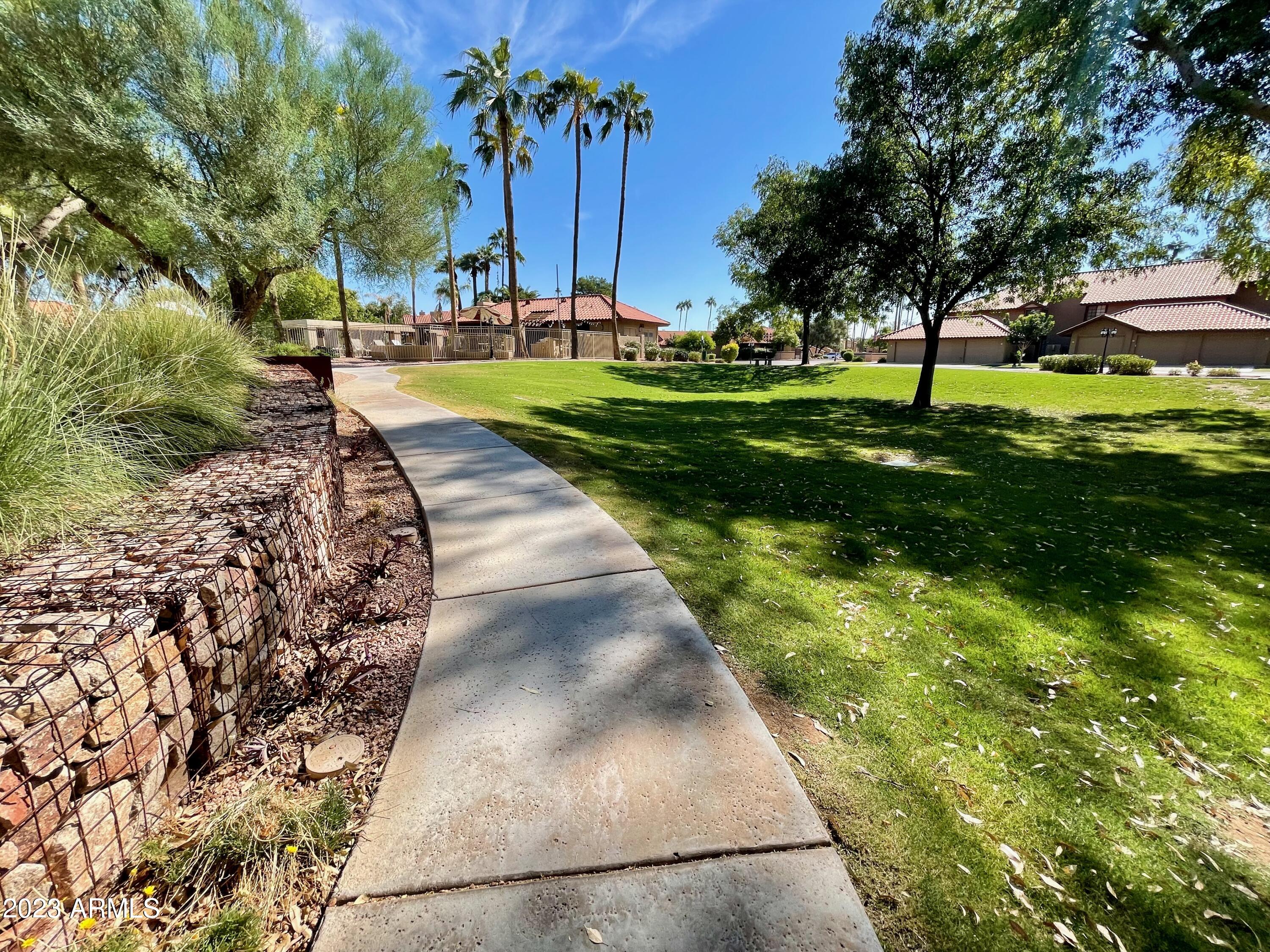 8700 E MOUNTAIN VIEW Road, 1049